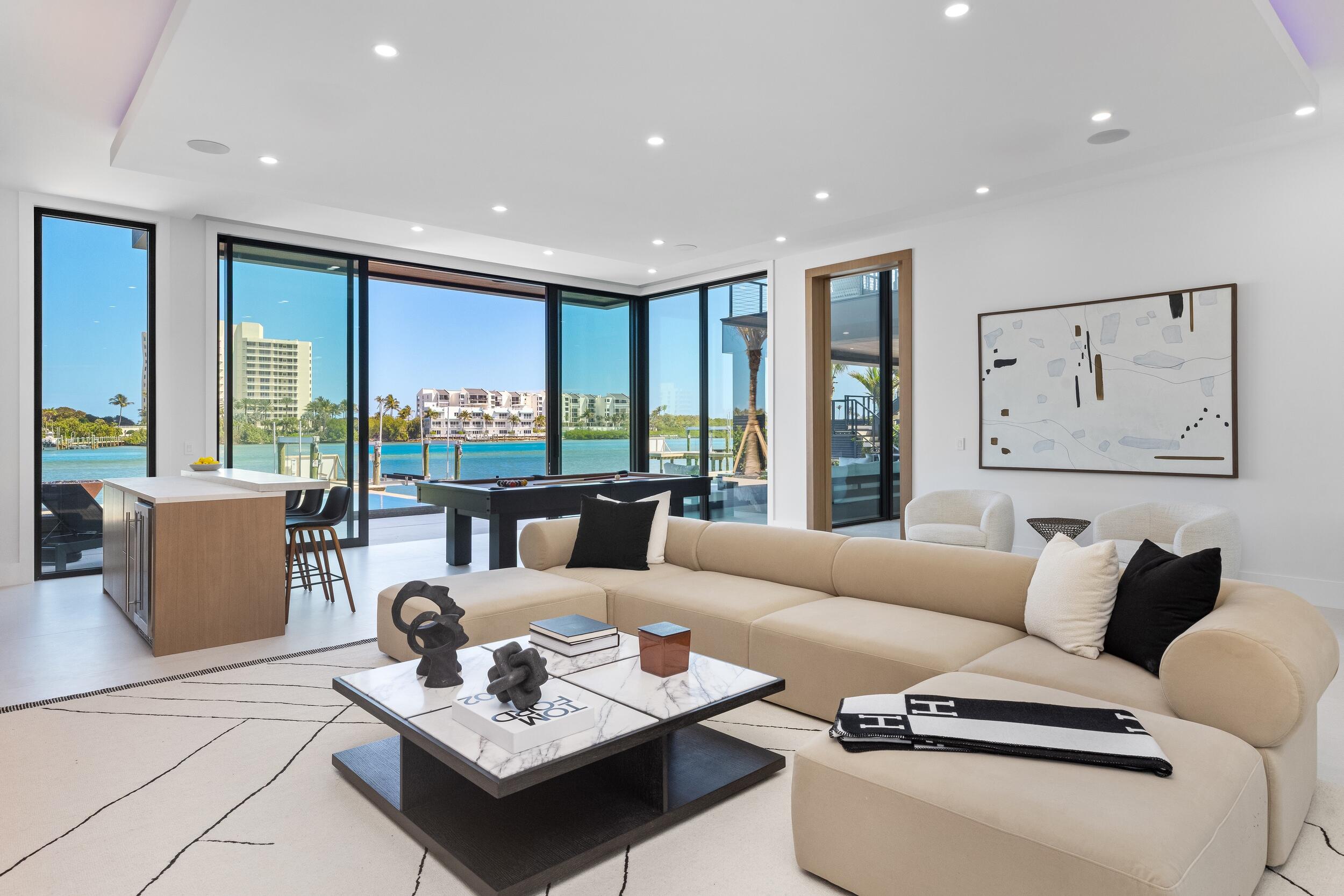 JUPITER HEIGHTS - Residential