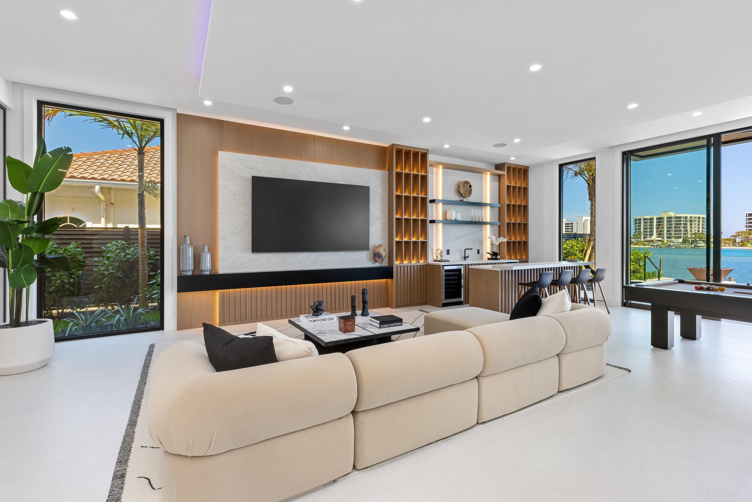 JUPITER HEIGHTS - Residential