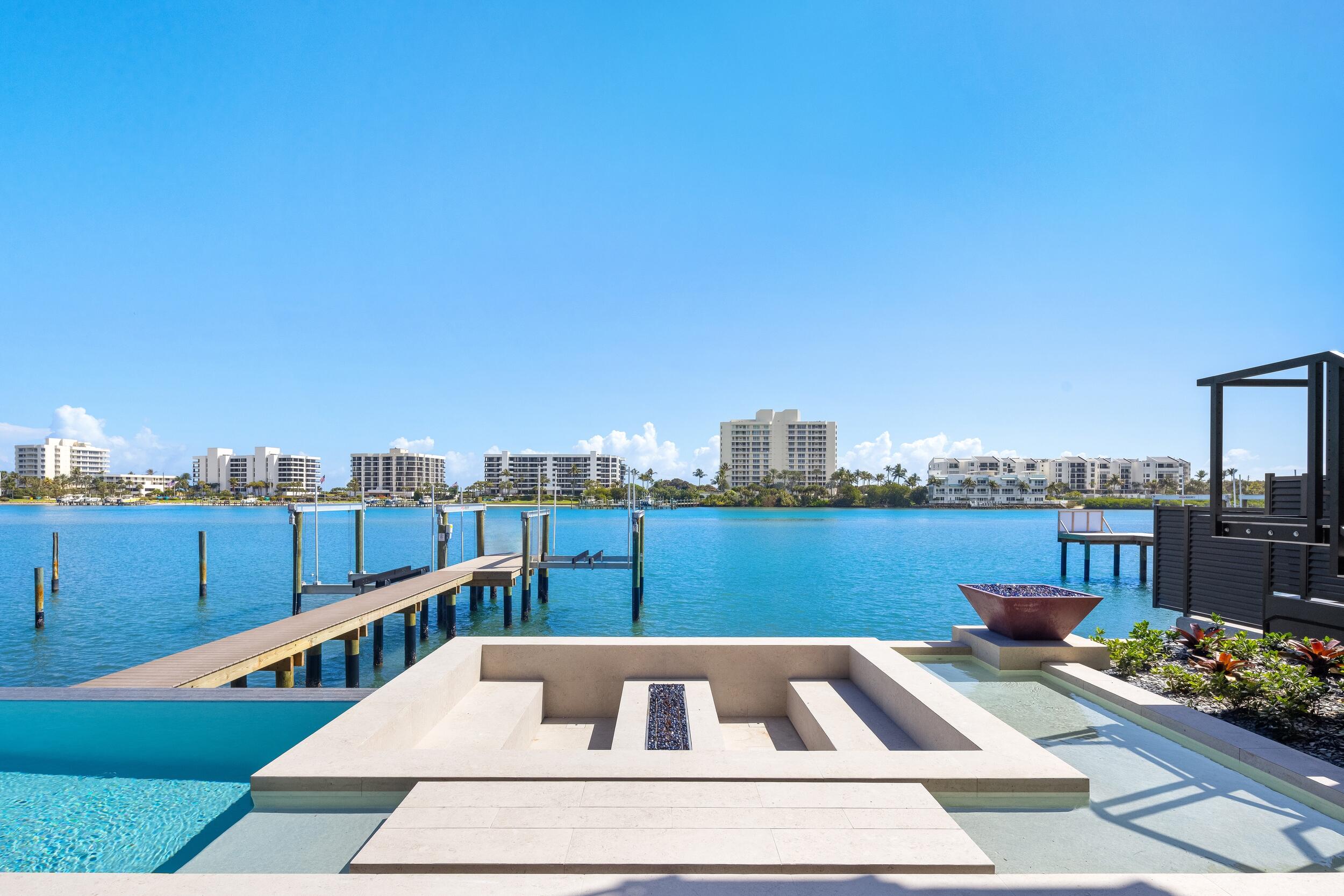 JUPITER HEIGHTS - Residential