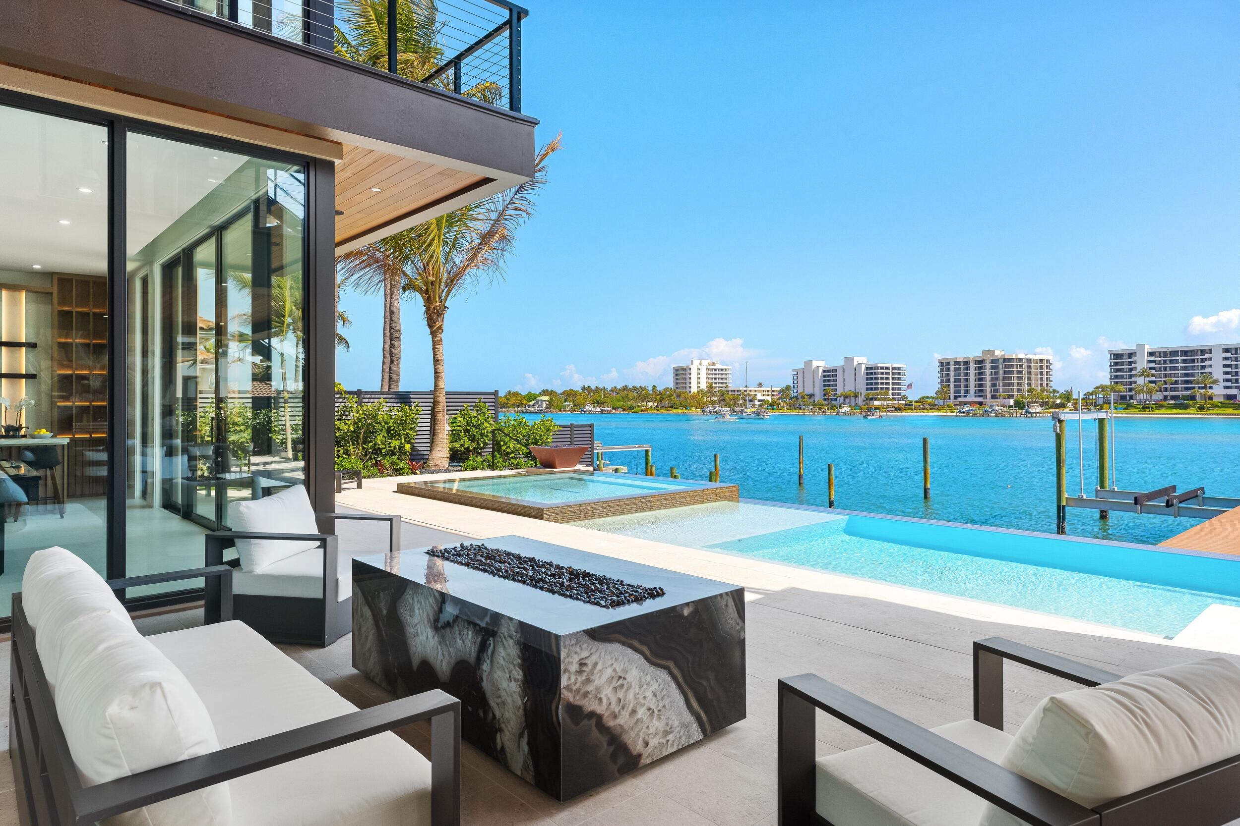 JUPITER HEIGHTS - Residential