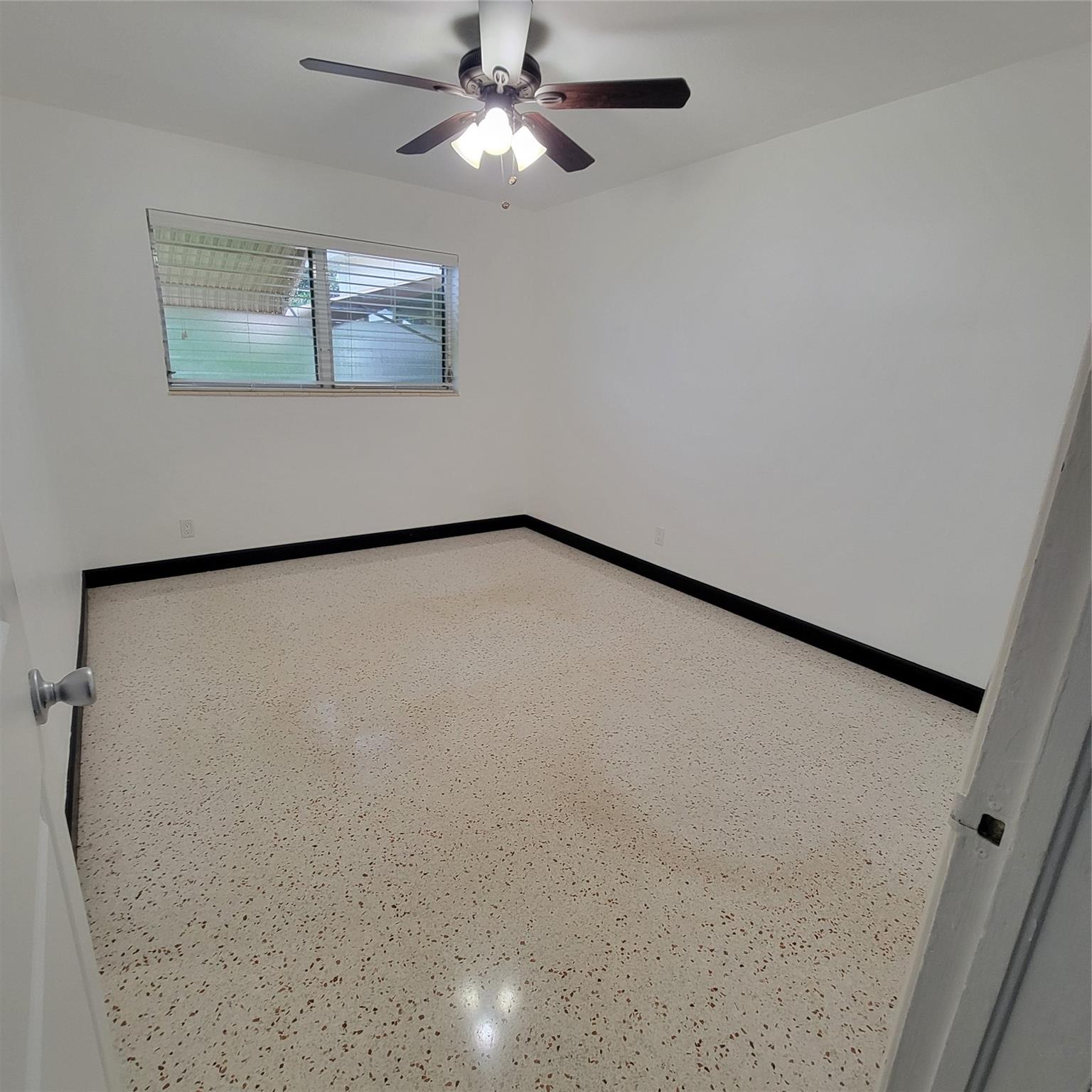 ORANGEBROOK GOLF ESTATES - Residential Lease