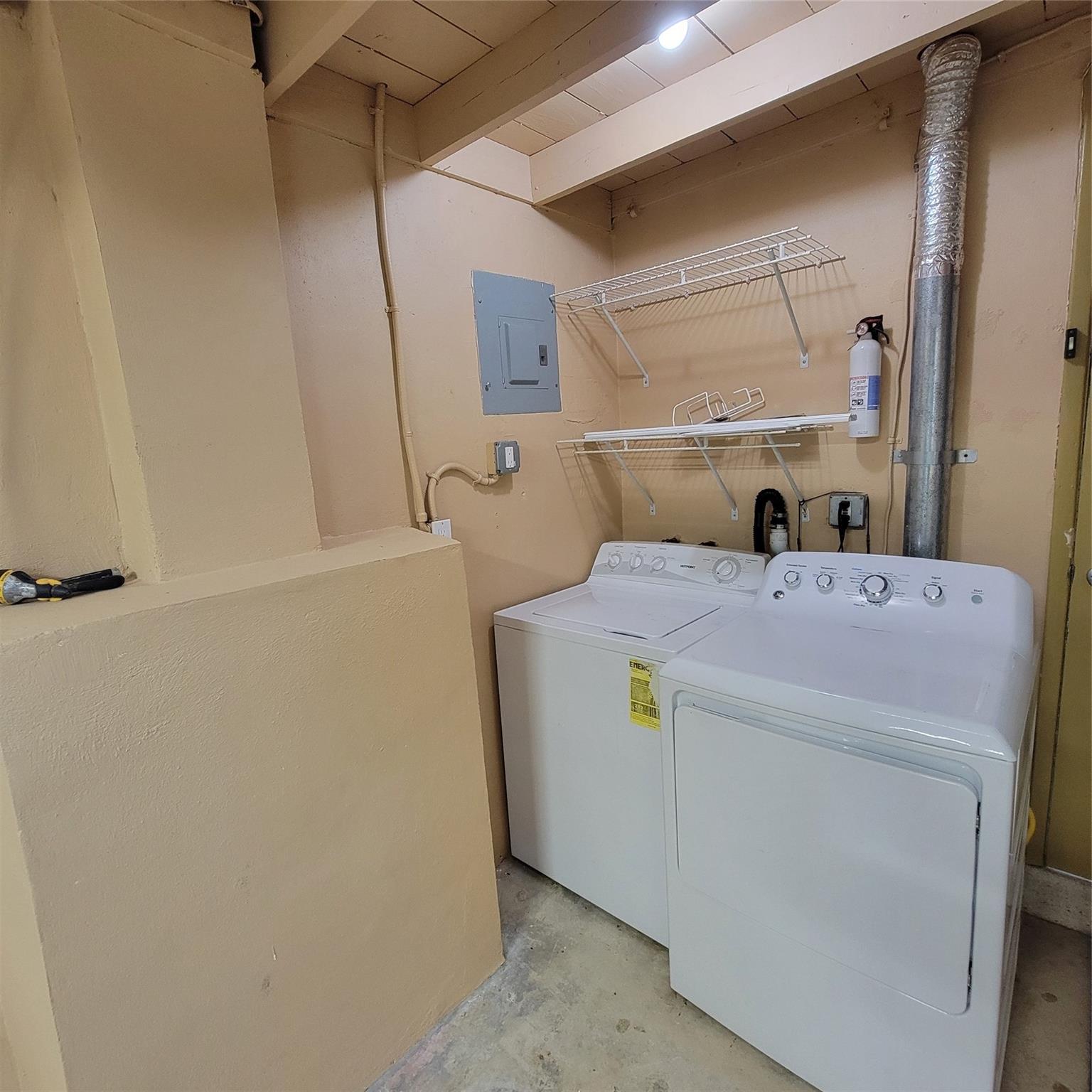 ORANGEBROOK GOLF ESTATES - Residential Lease