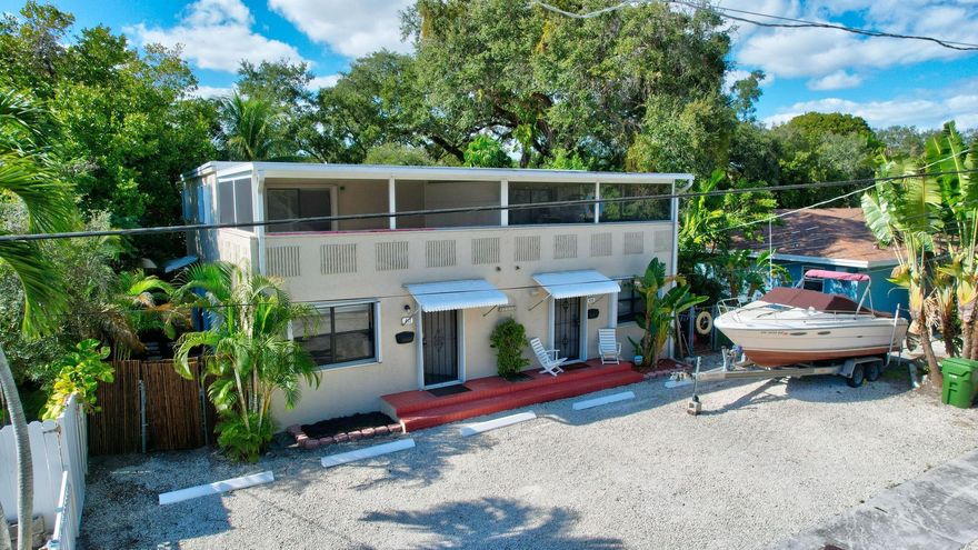 ***Newly Renovated Townhome***3Bed/2.5Bath***Historic Sailboat Bend Conveniently located near Downtown FtLaud***Large Bright Rooms Throughout***Two Masters ~ One Upstairs & One Down***Partial River View from Screened Balcony & Across from Cooley's Landing Marina***Central AC***All New Appliances including Indoor Washer/Dryer***Fenced Private Yard***Storm Shutters & Security Doors***Pet(s) Considered (case by case basis)***1st Mo & (2)months Security + Pet & Cleaning Fee(s), if applicatble***Good credit with Strong Documented Income***Background Check Required***Owner is Florida Licensed Realtor***