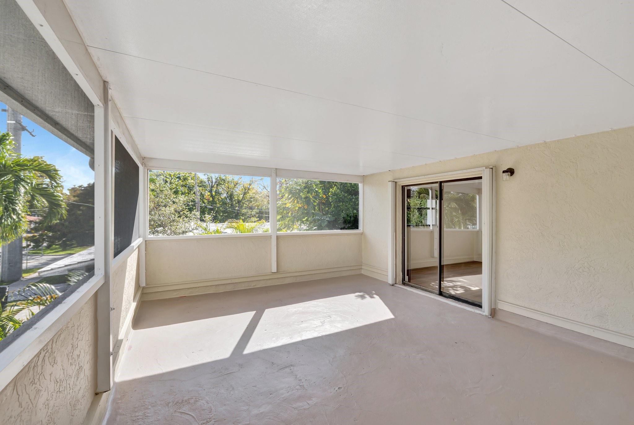 Bryan's Sub - Residential Lease