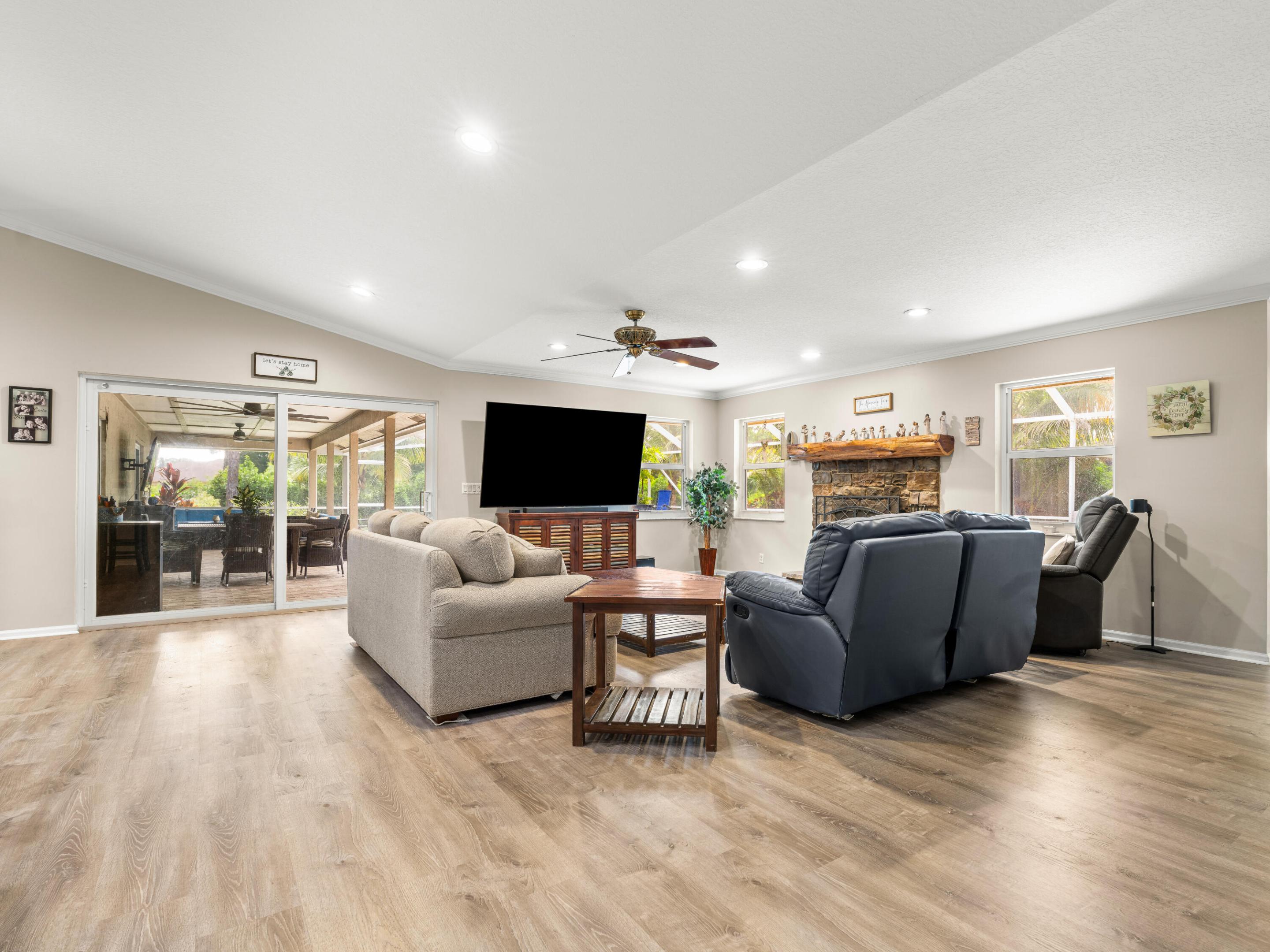 The Acreage - Residential