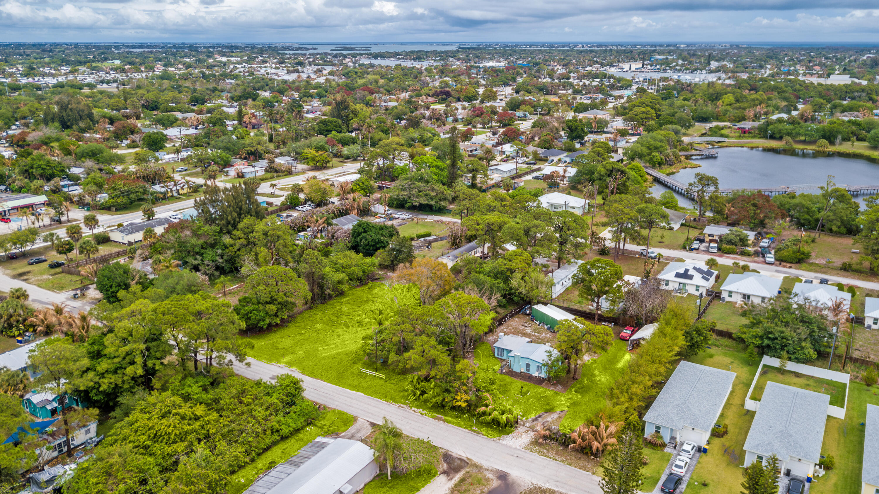 5167 SE Isabelita Avenue SE