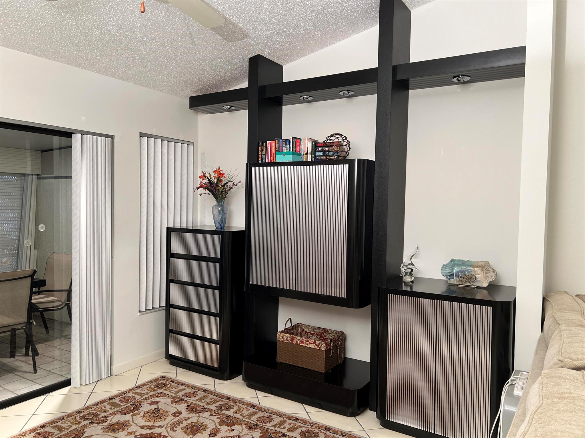 PALM CHASE CONDO - Residential Lease