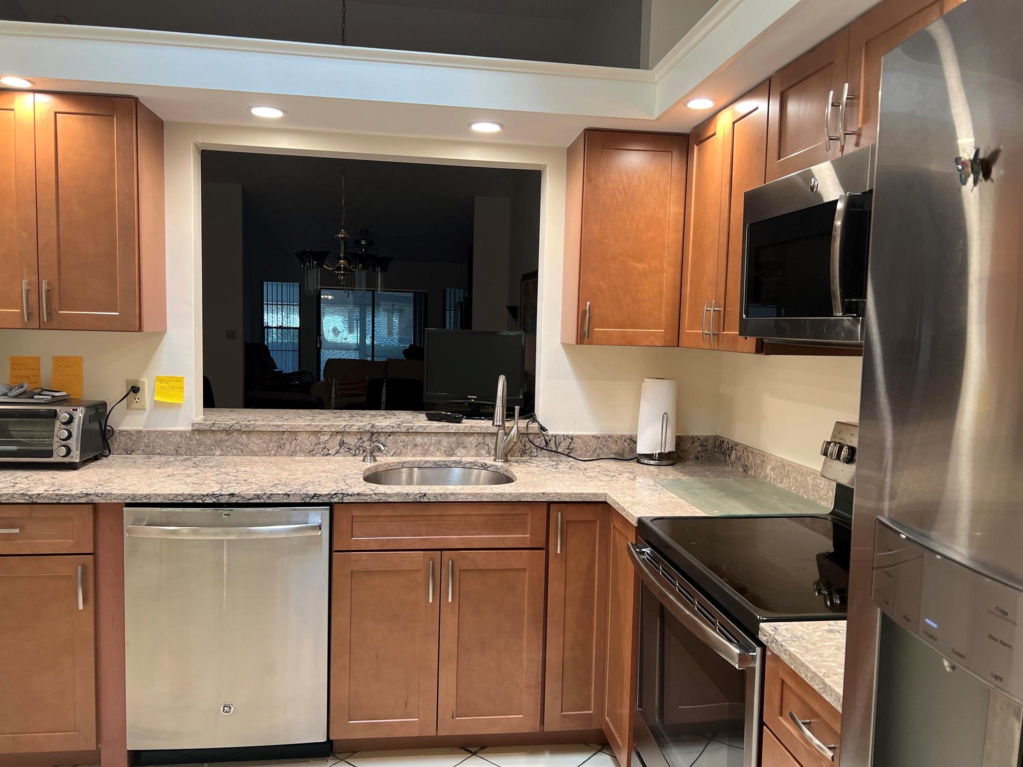 PALM CHASE CONDO - Residential Lease