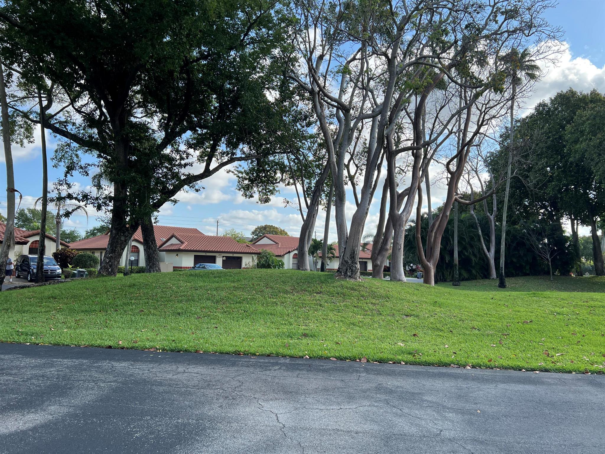 PALM CHASE CONDO - Residential Lease