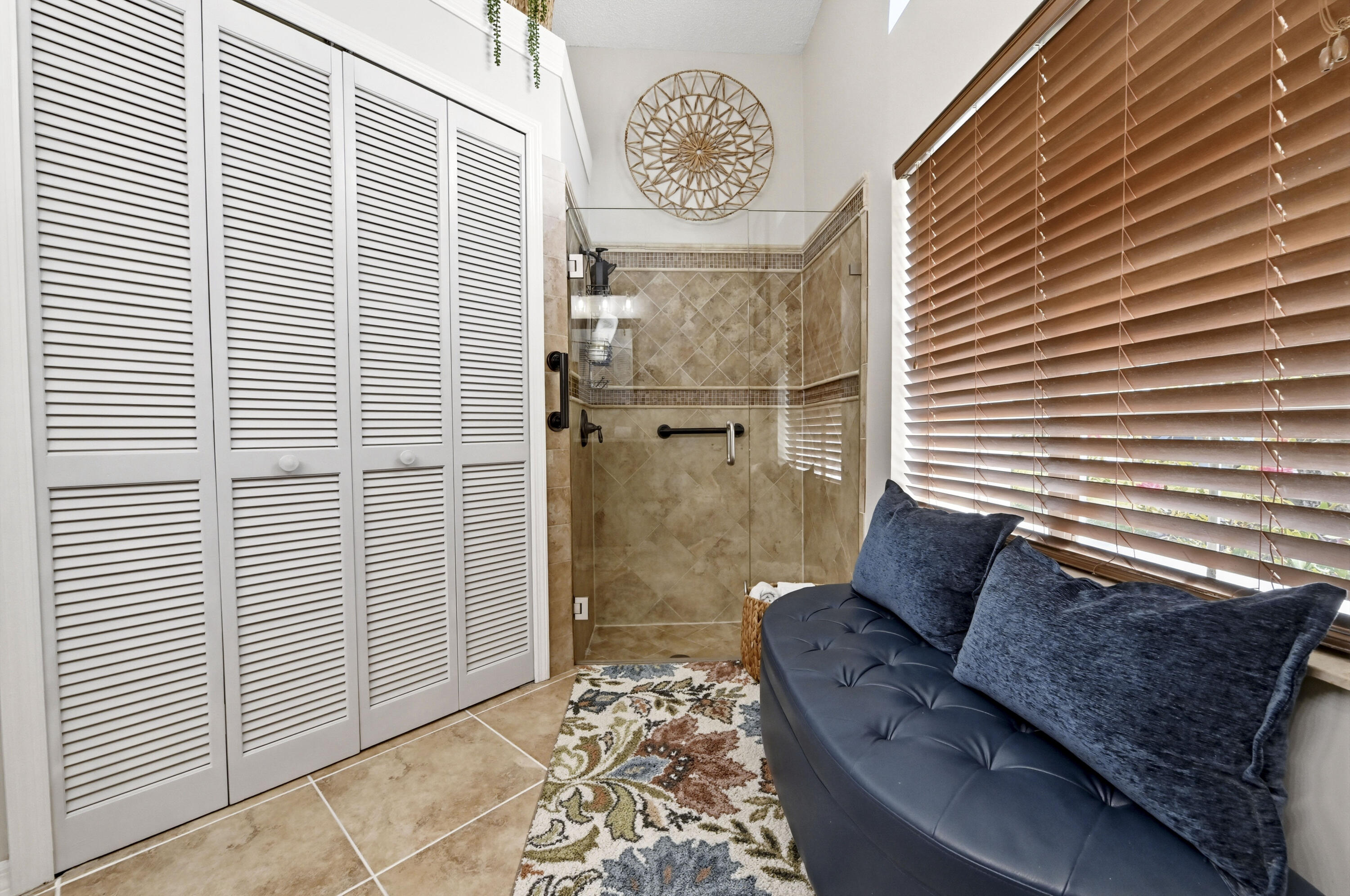 ROYAL PINES ESTATES - Residential