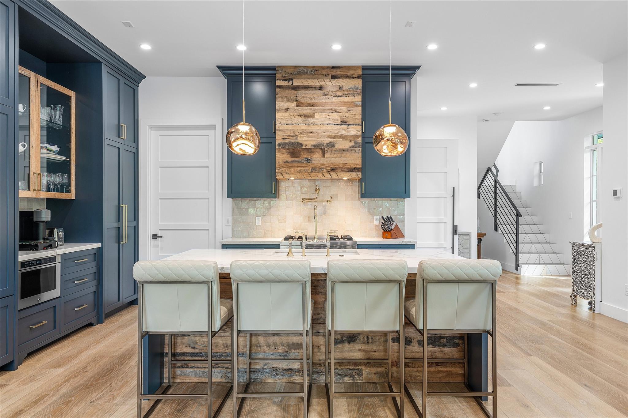 COLEE HAMMOCK - Residential