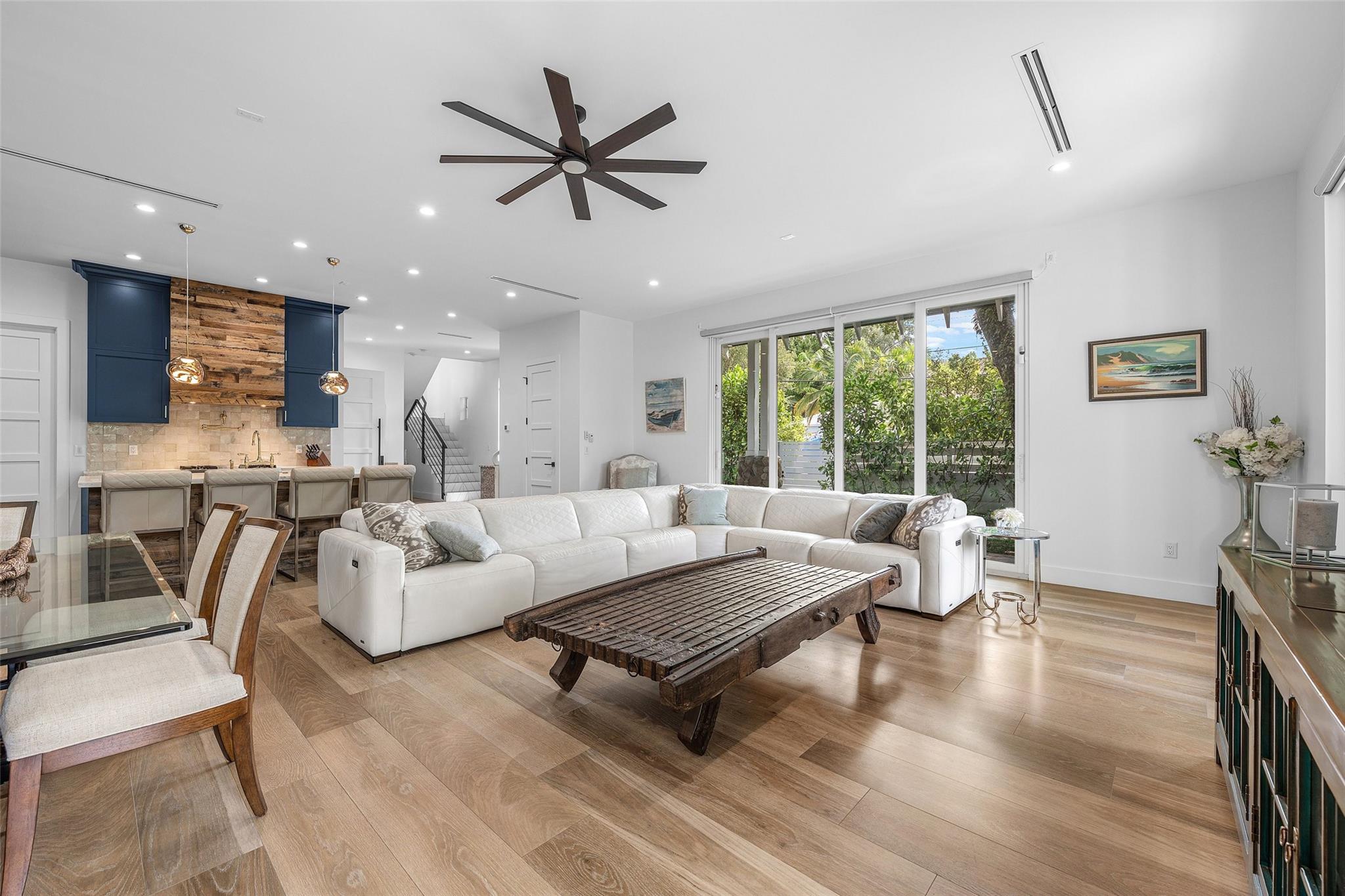 COLEE HAMMOCK - Residential