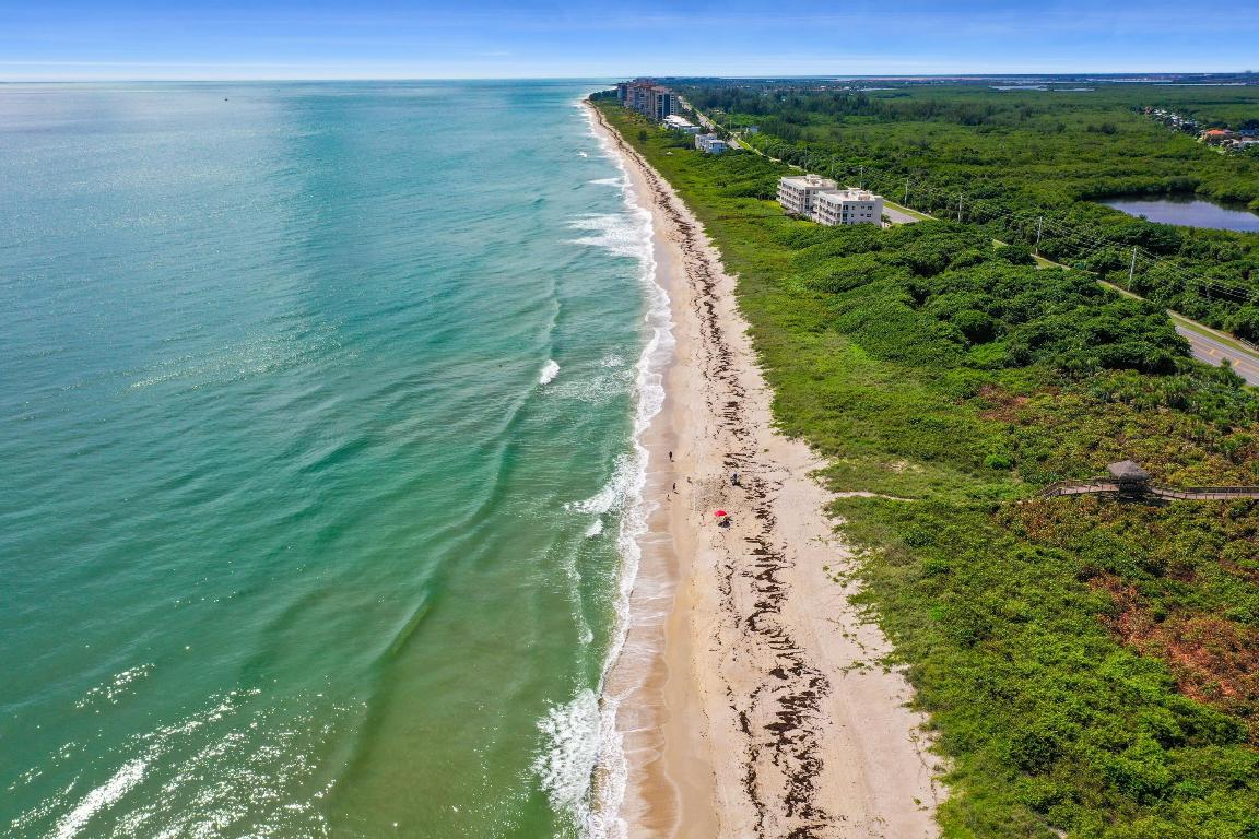 BREAKERS LANDING - Residential