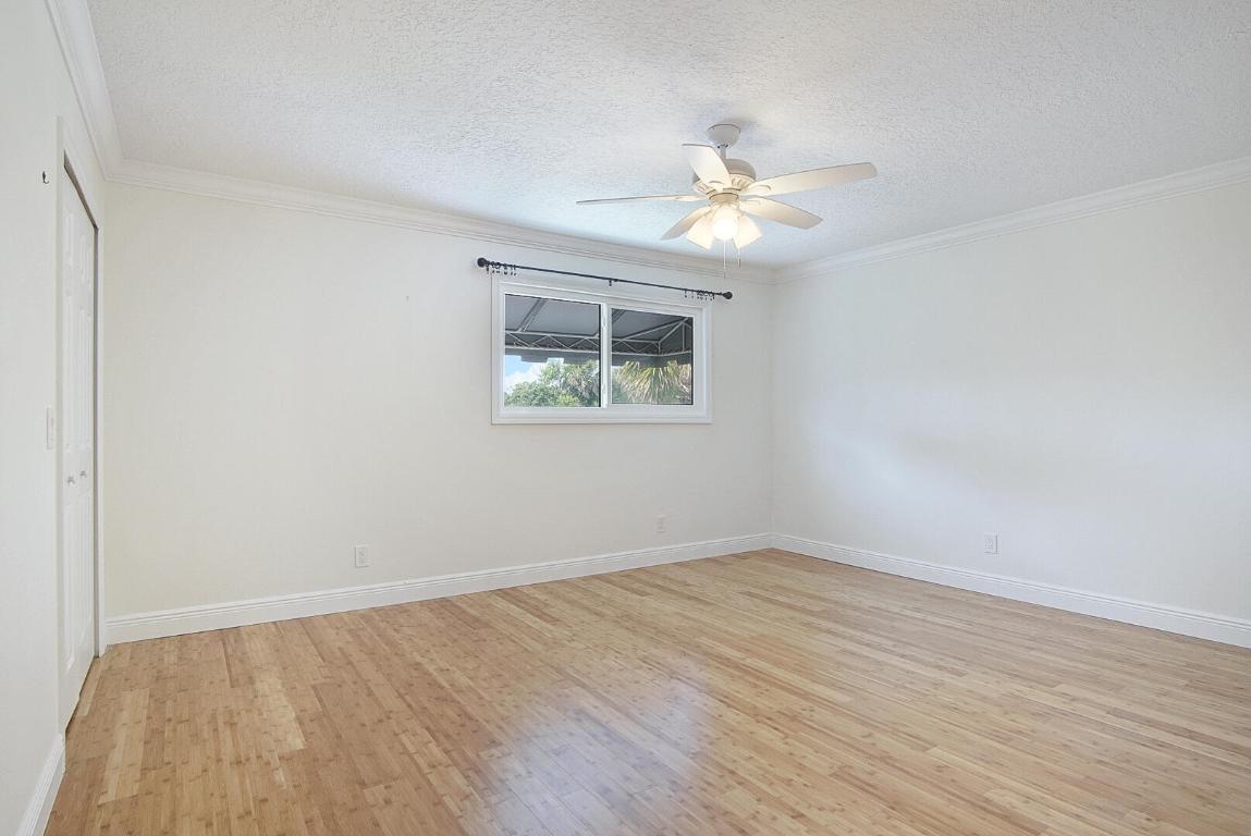 BREAKERS LANDING - Residential