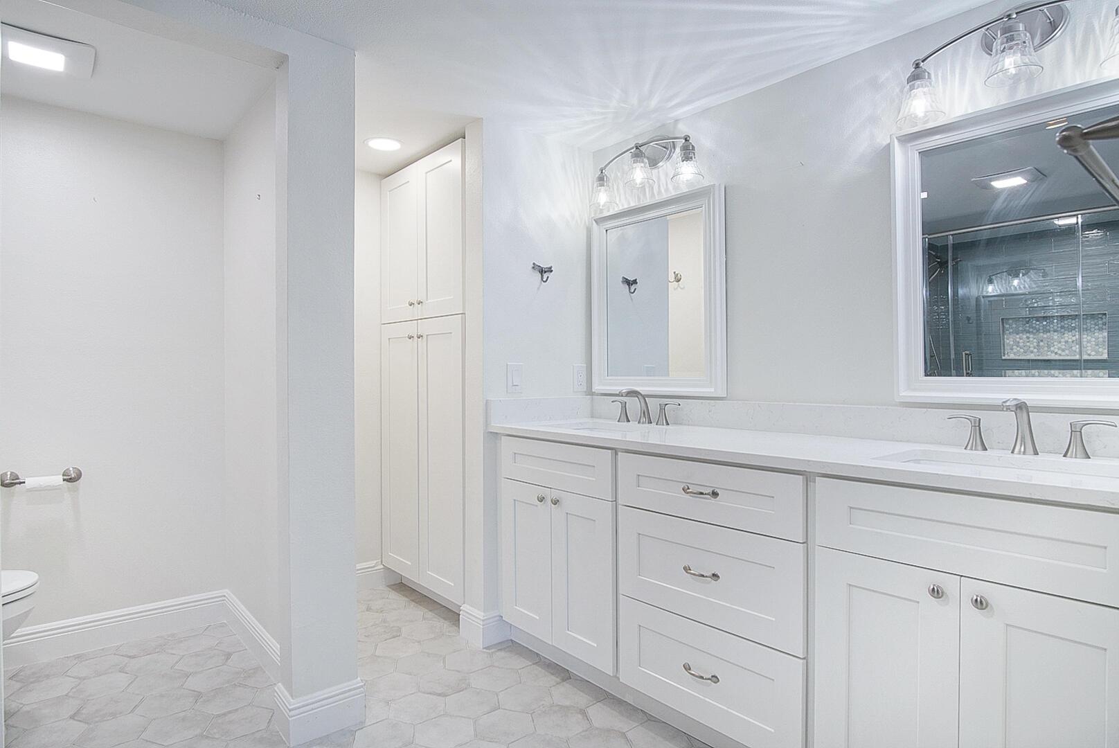 BREAKERS LANDING - Residential