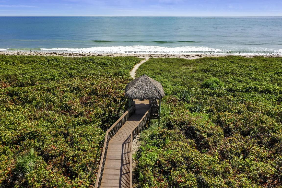 BREAKERS LANDING - Residential