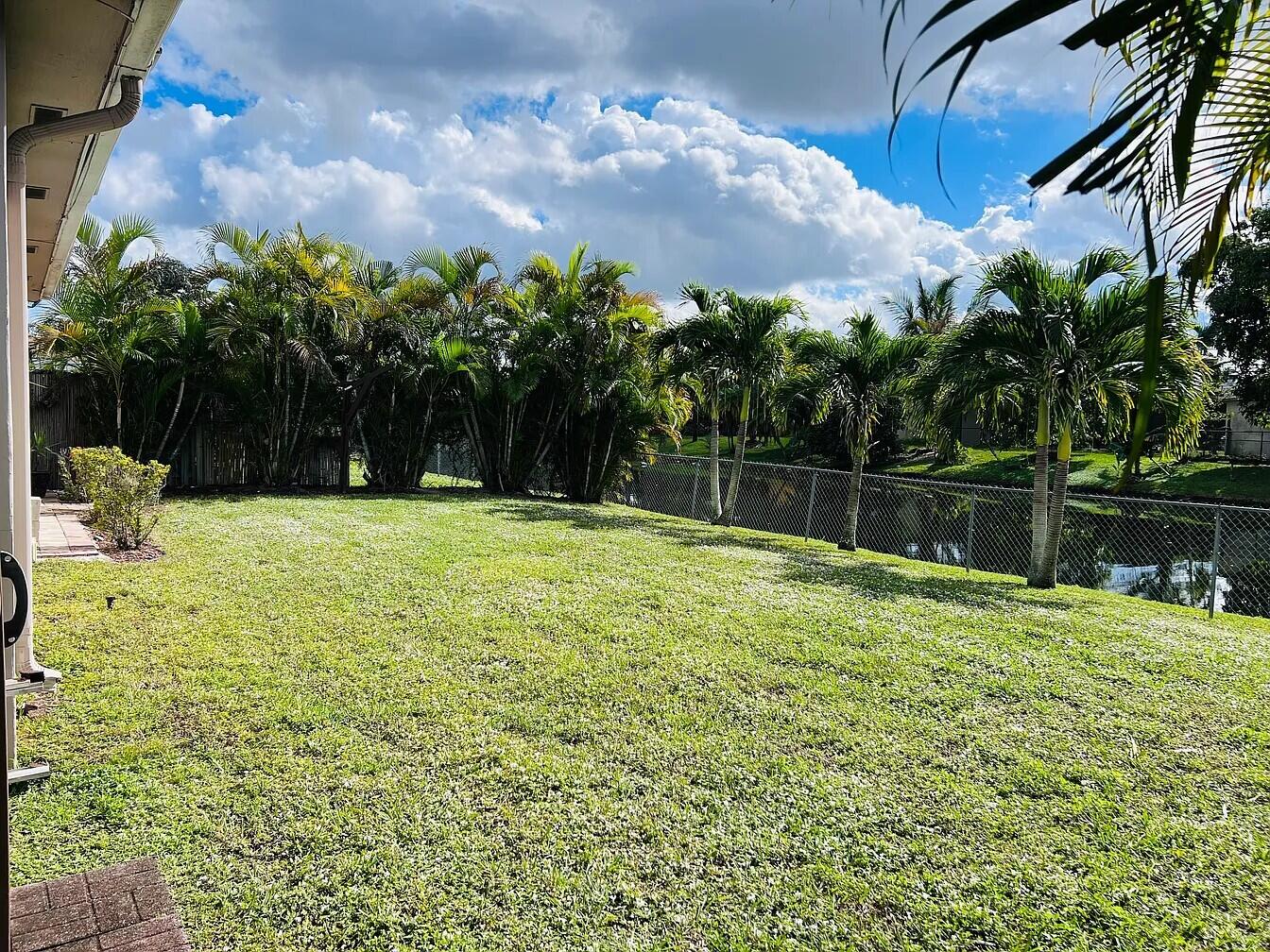 SUNRISE GOLF VILLAGE - Residential Lease