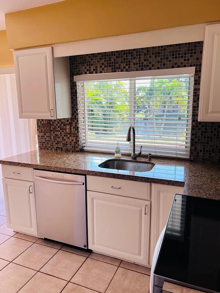 SUNRISE GOLF VILLAGE - Residential Lease