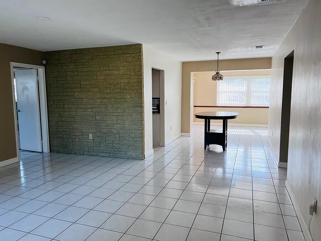 SUNRISE GOLF VILLAGE - Residential Lease