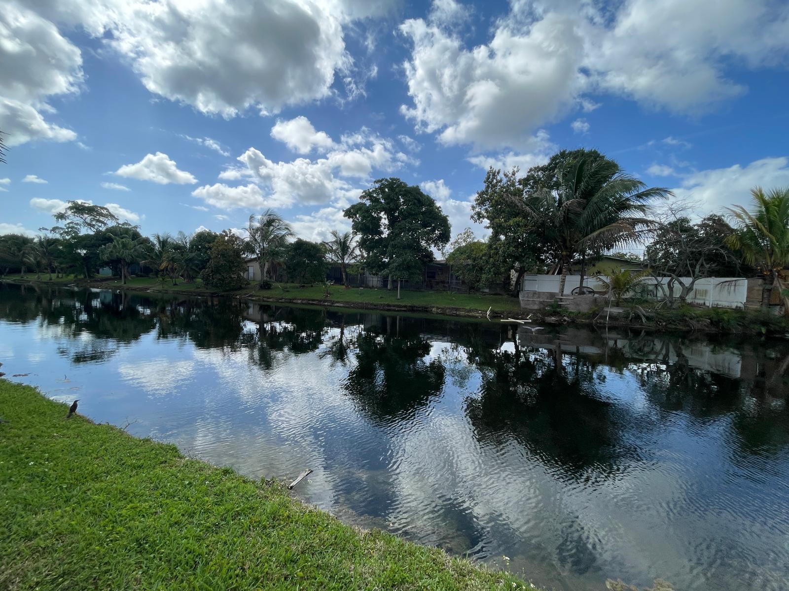 SUNRISE GOLF VILLAGE - Residential Lease