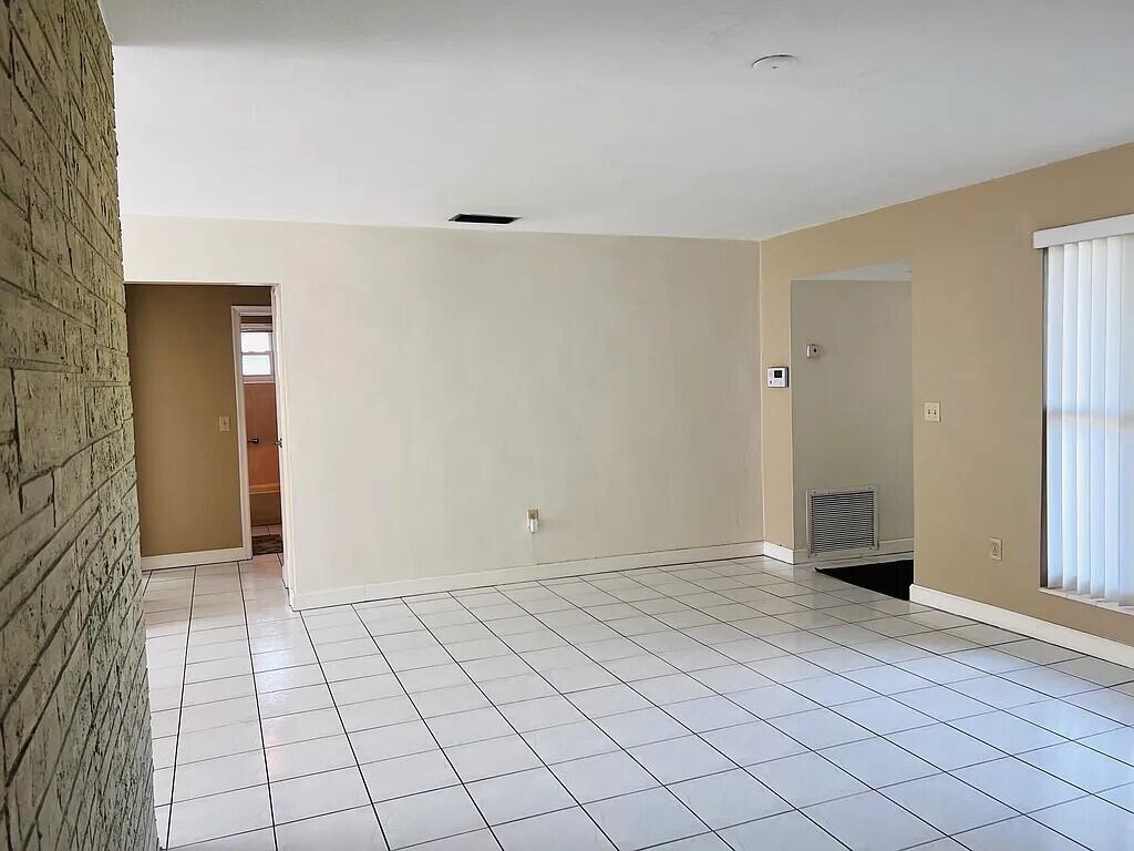 SUNRISE GOLF VILLAGE - Residential Lease