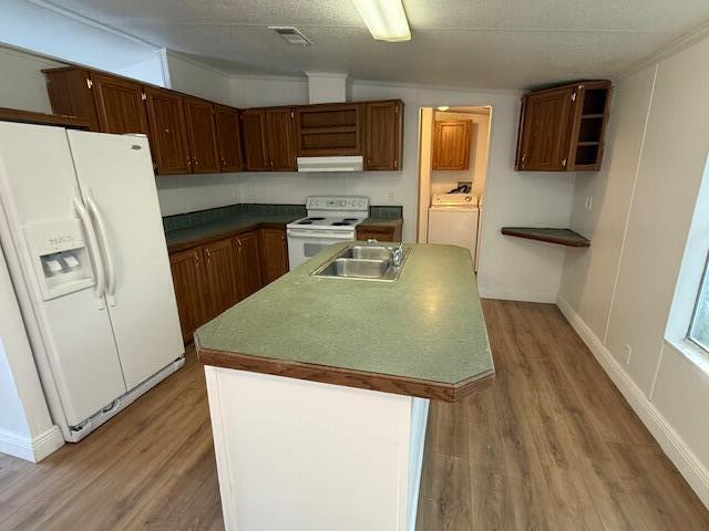 WATERGATE MOBILE HOME EST - Residential Lease