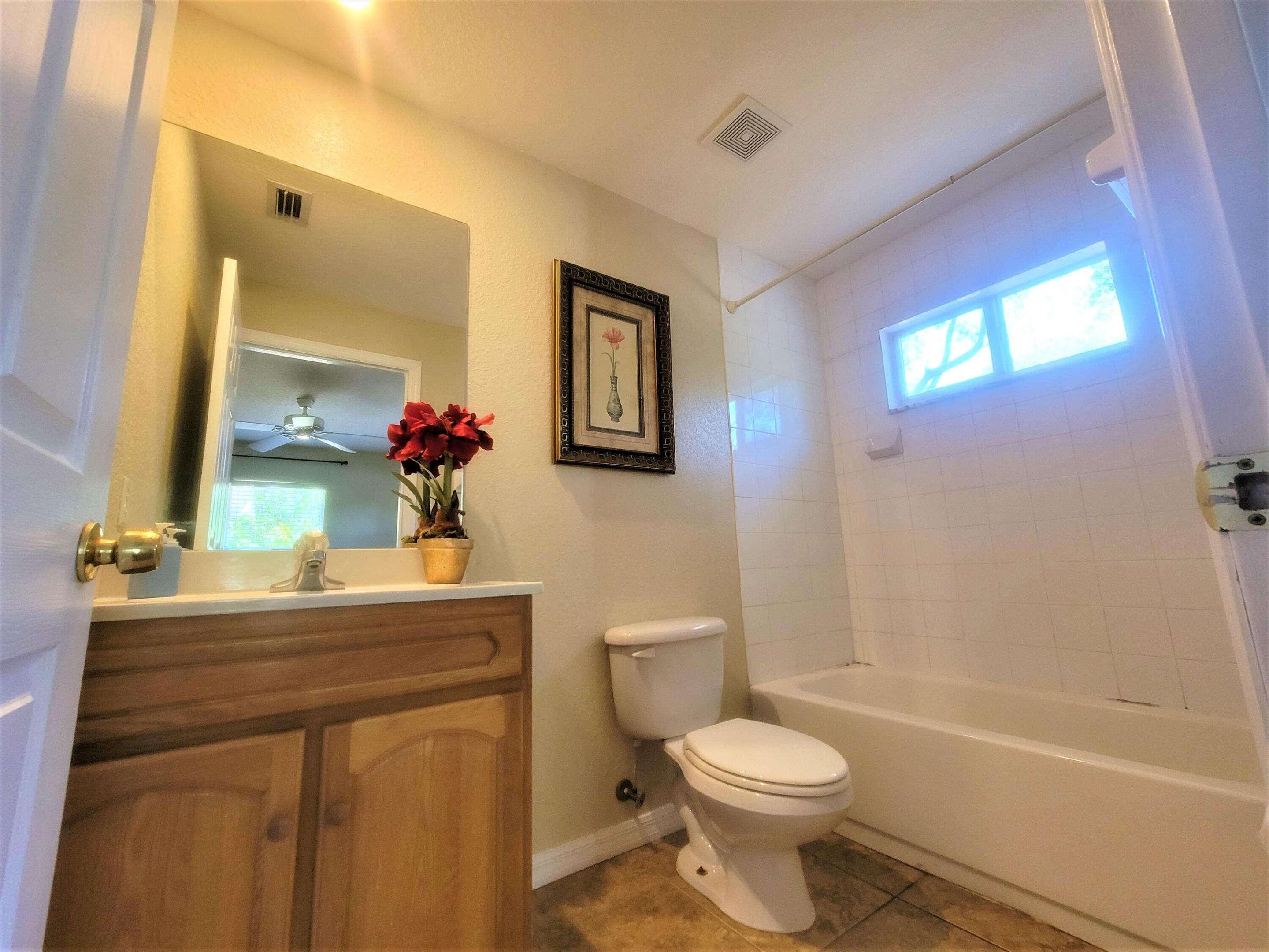 ROSELAND GARDENS - Residential Lease