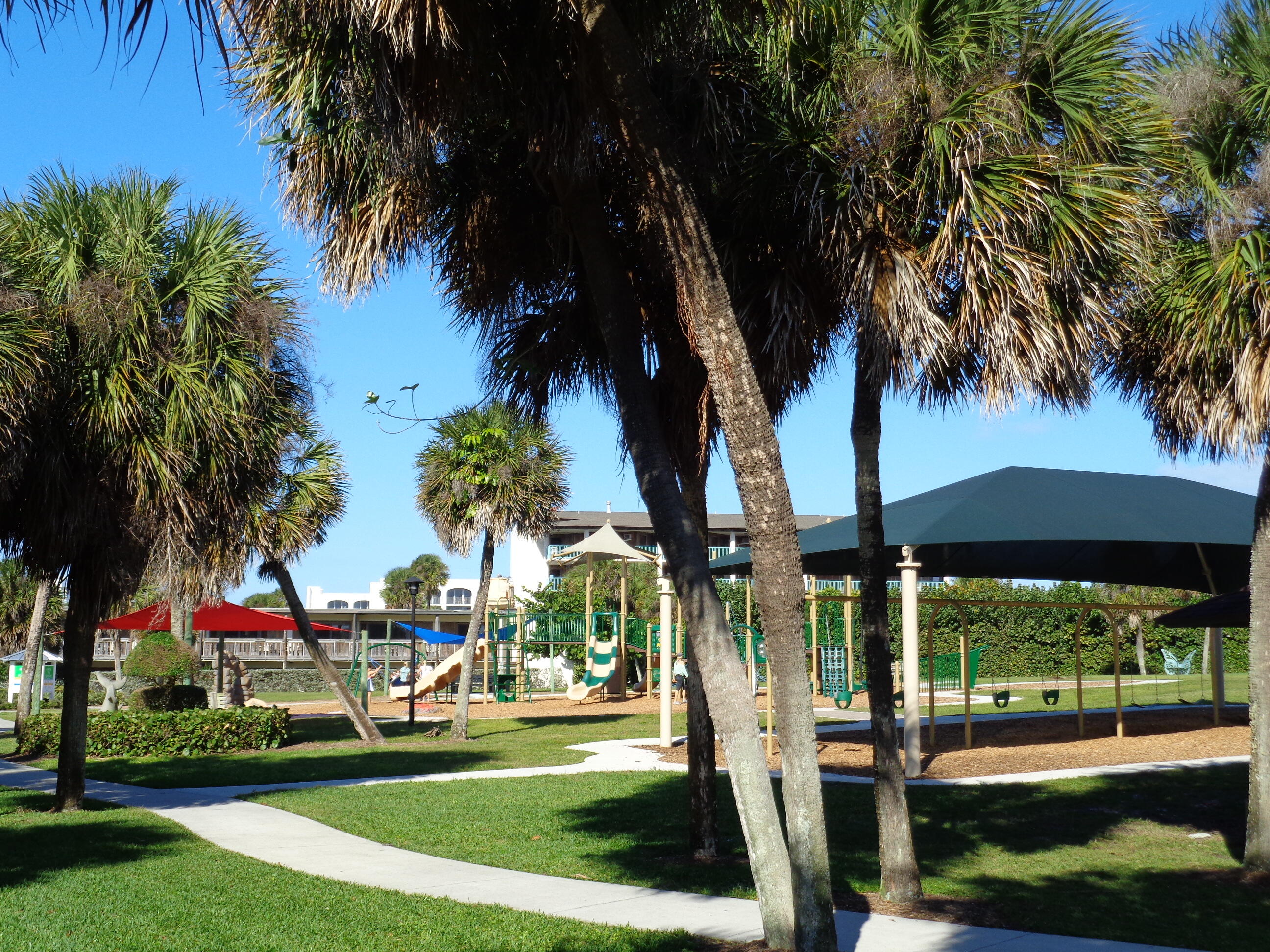 ROSELAND GARDENS - Residential Lease