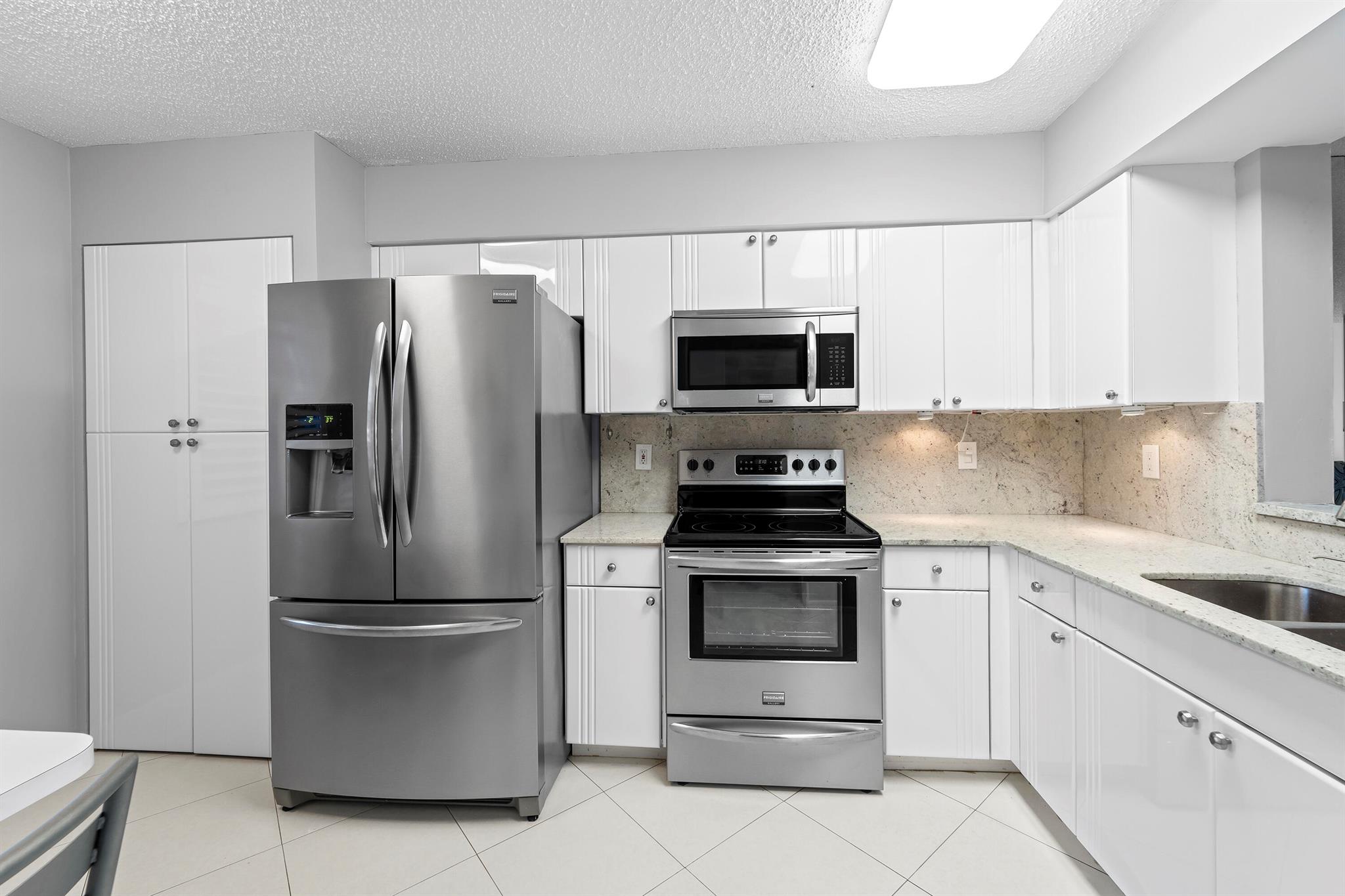 14112 Huntington Pointe Drive 105