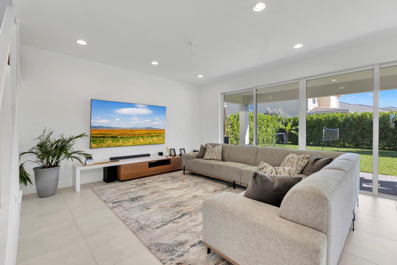 1372 Bushel Creek Xing