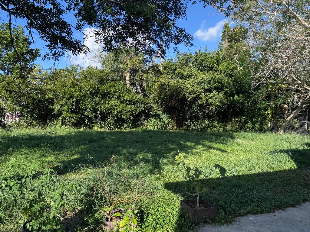 RIVER PARK UNIT 5 - Residential Lease