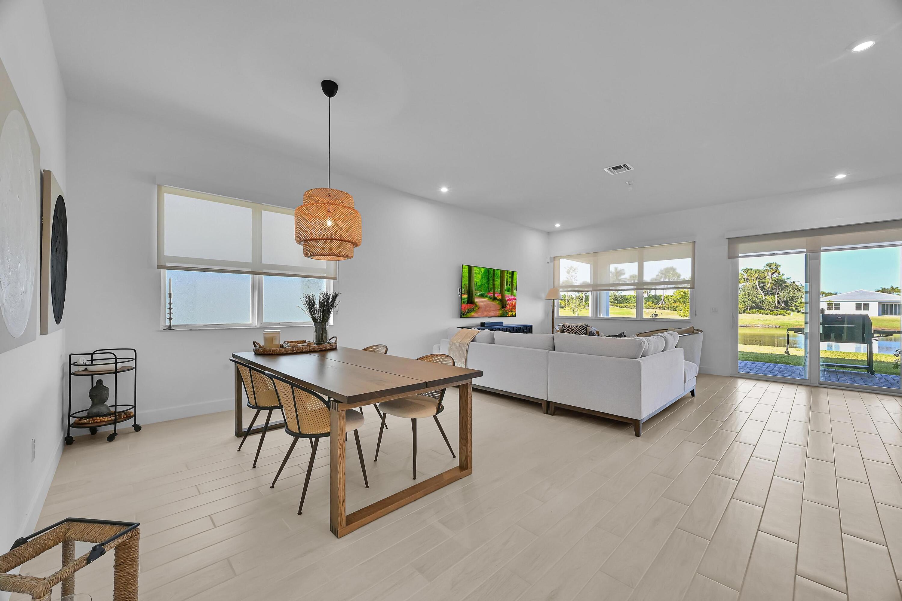 SEVILLE PHASE 1 - Residential Lease