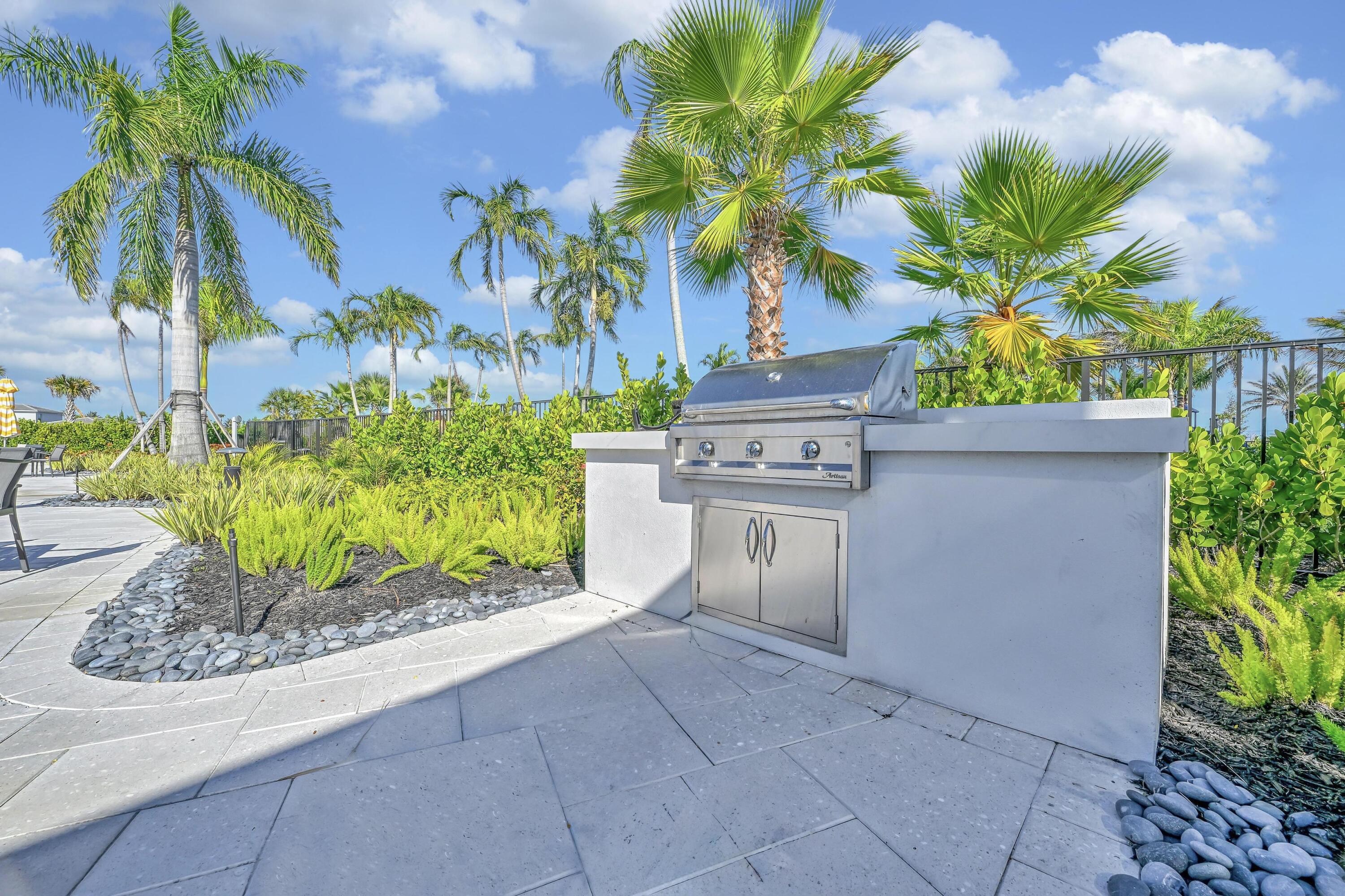 SEVILLE PHASE 1 - Residential Lease