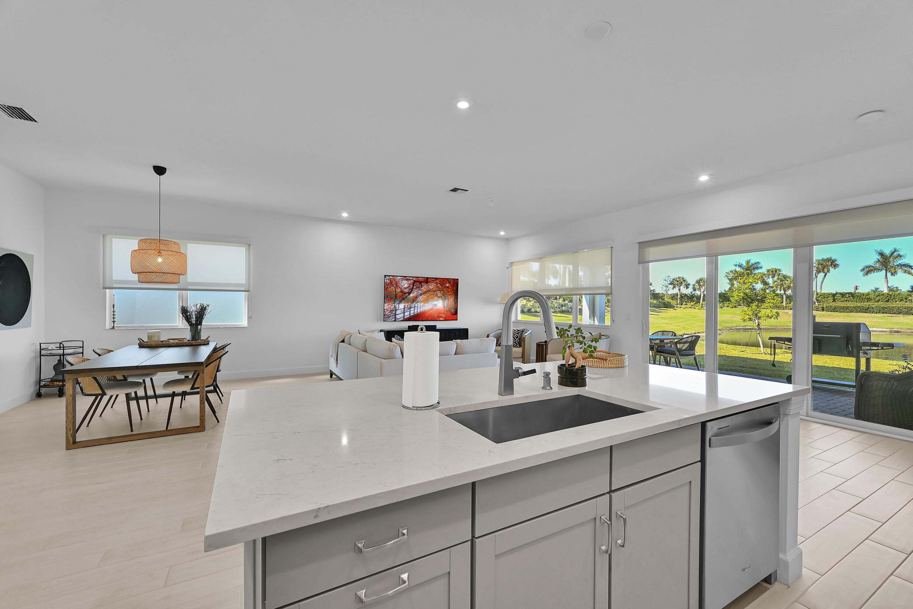 SEVILLE PHASE 1 - Residential Lease