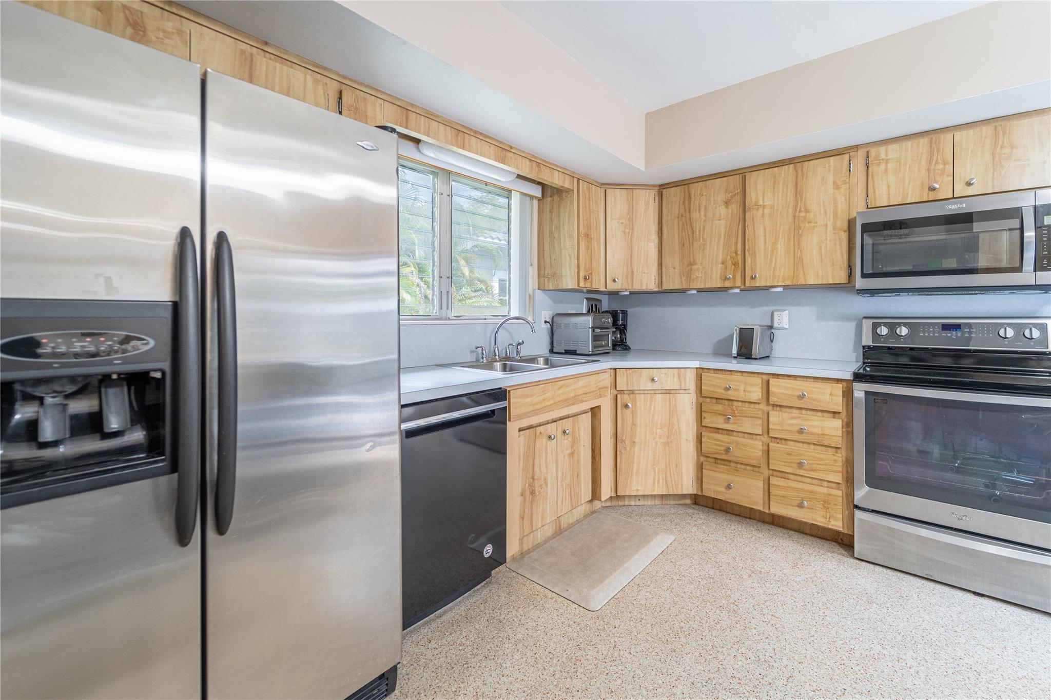 131 SW 58th Ave