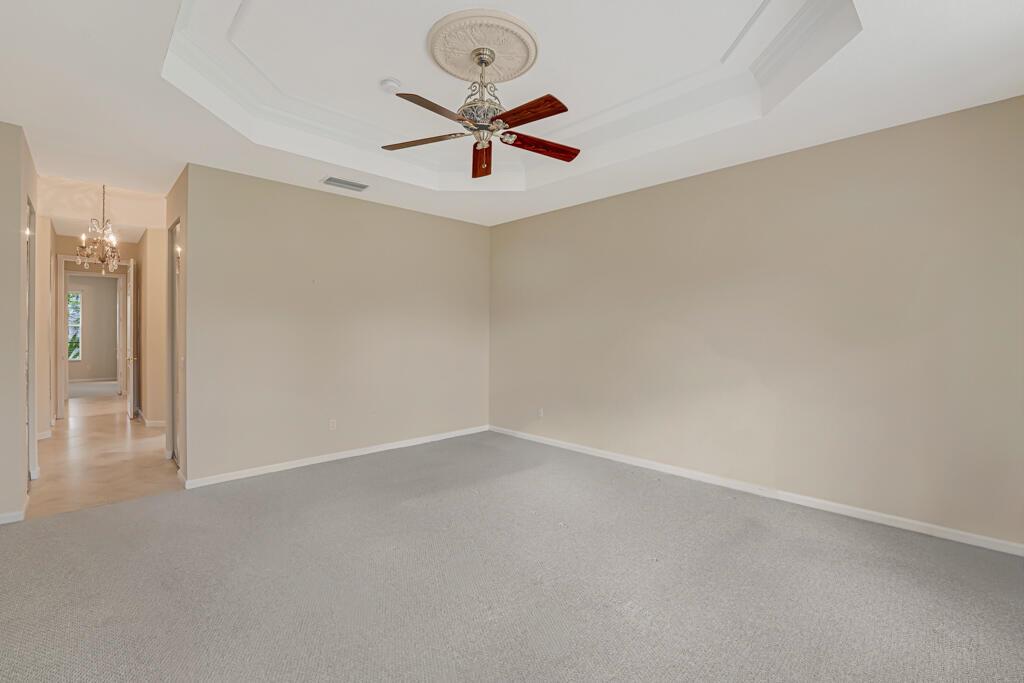 VALENCIA SHORES - Residential