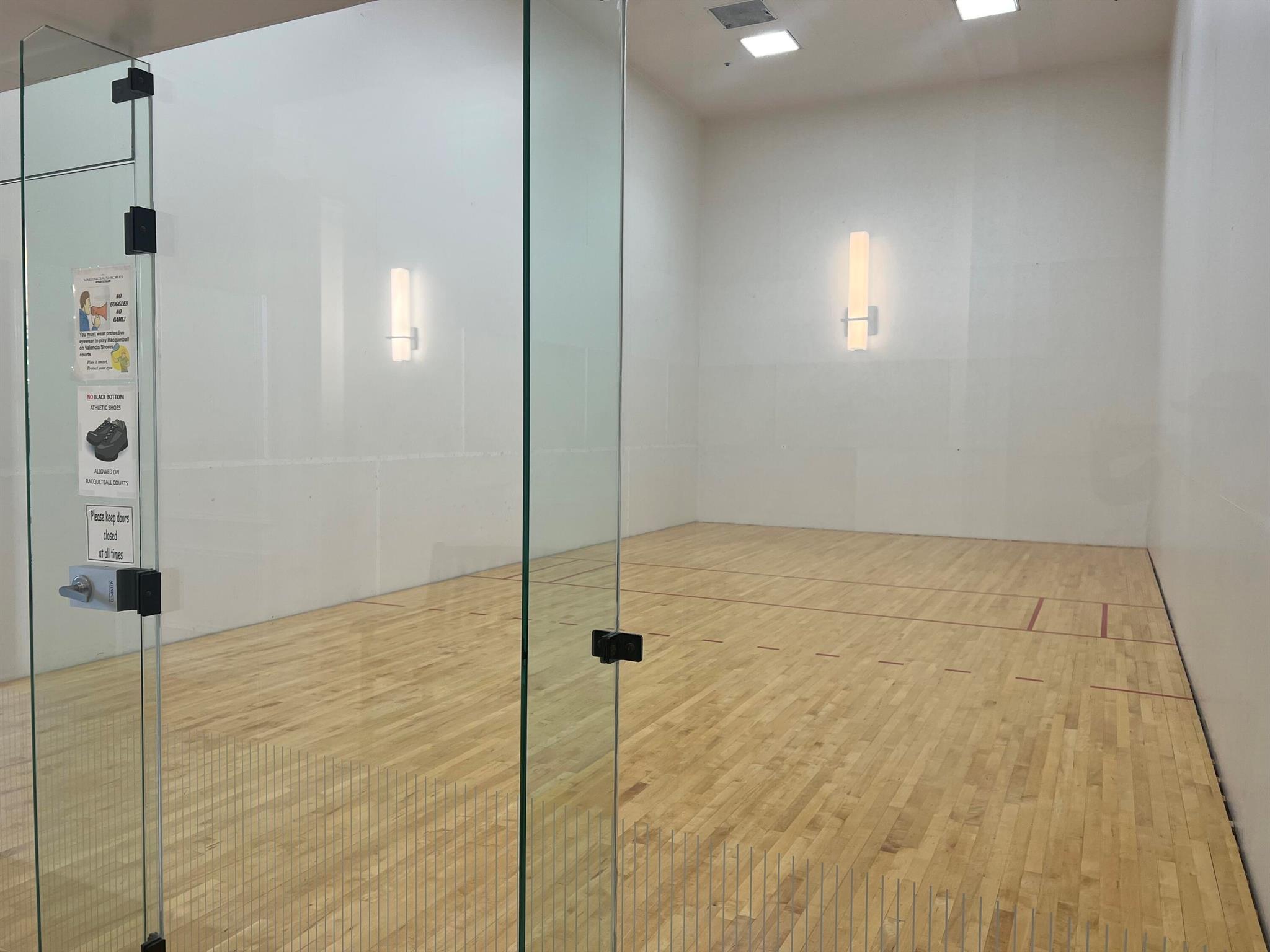 VALENCIA SHORES - Residential