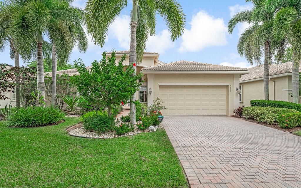 Photo of 7897 Amethyst Lake Point, Lake Worth, FL 33467 (MLS # R11136252)