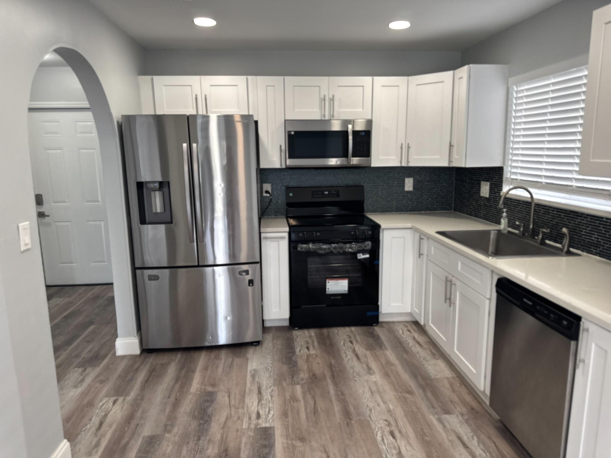 STONEBRIDGE ESTATES 1 ADD - Residential Lease