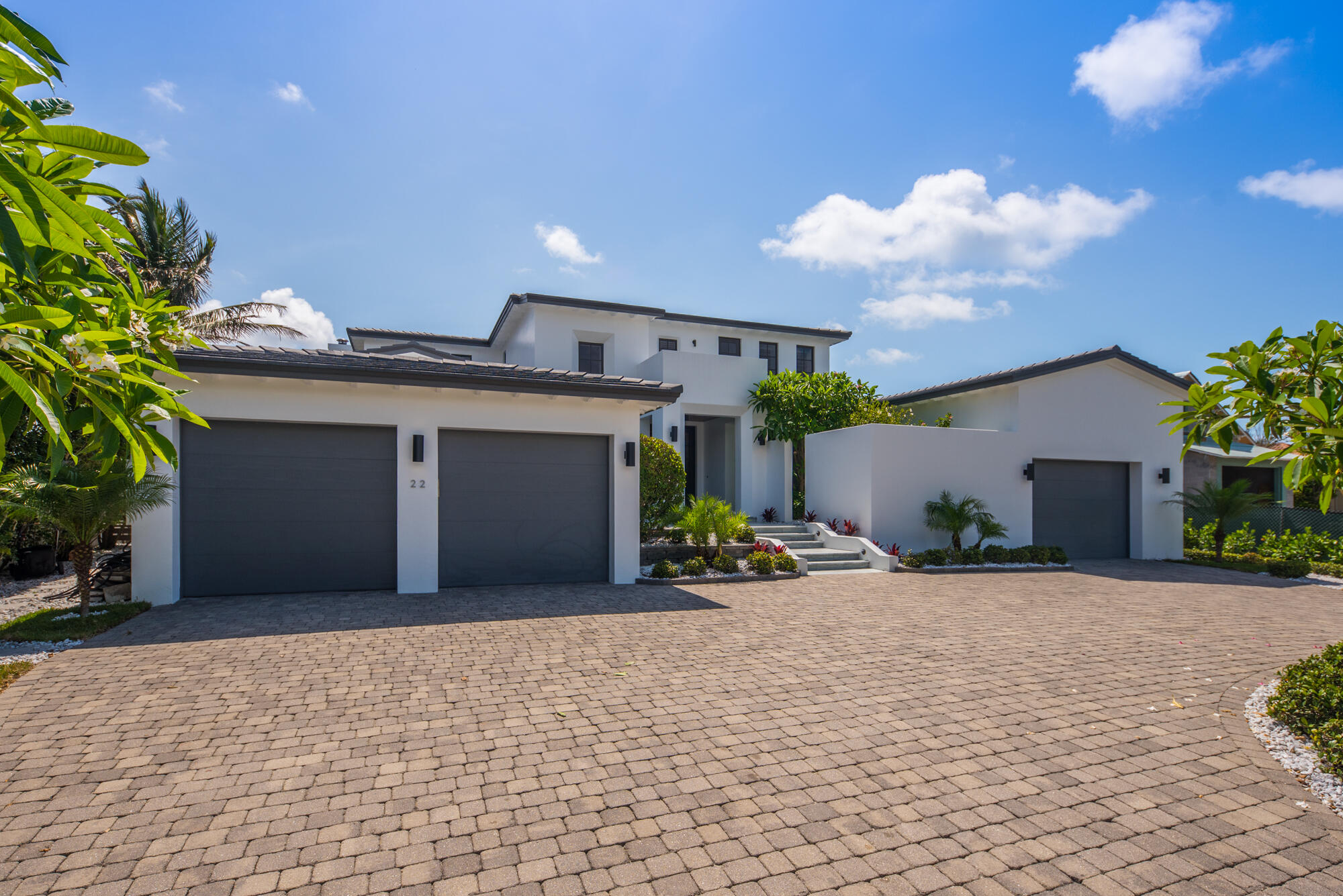JUPITER INLET BEACH COLONY - Residential