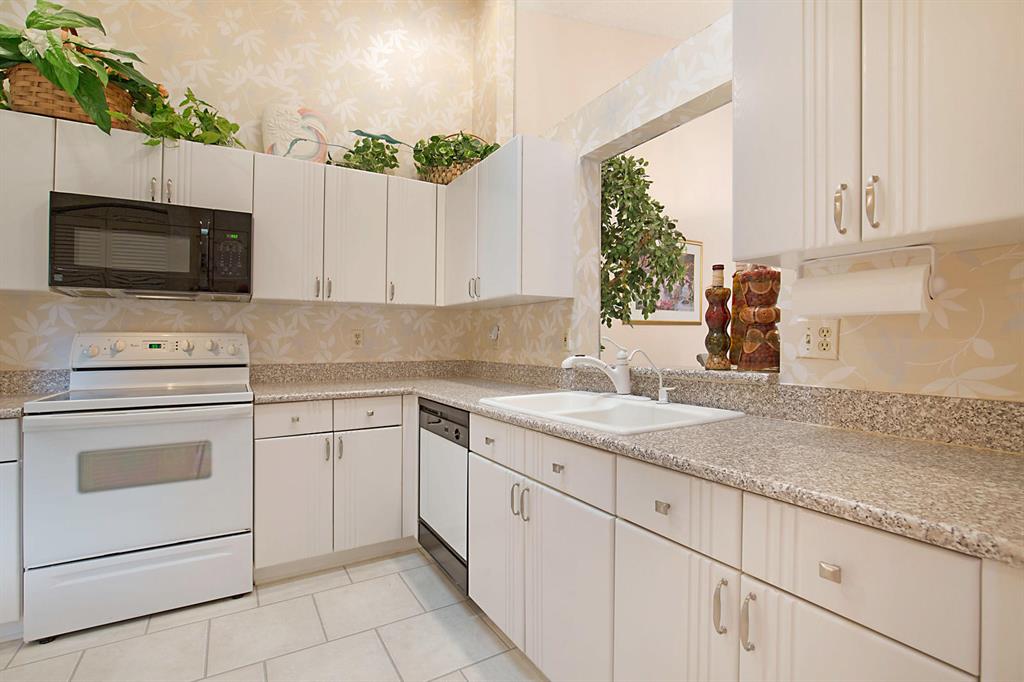 Whisper Walk/Parkshore - Residential