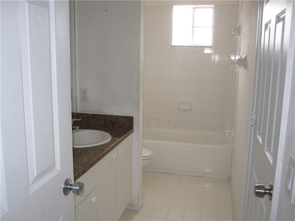 Aztec 167-19 B - Residential Lease