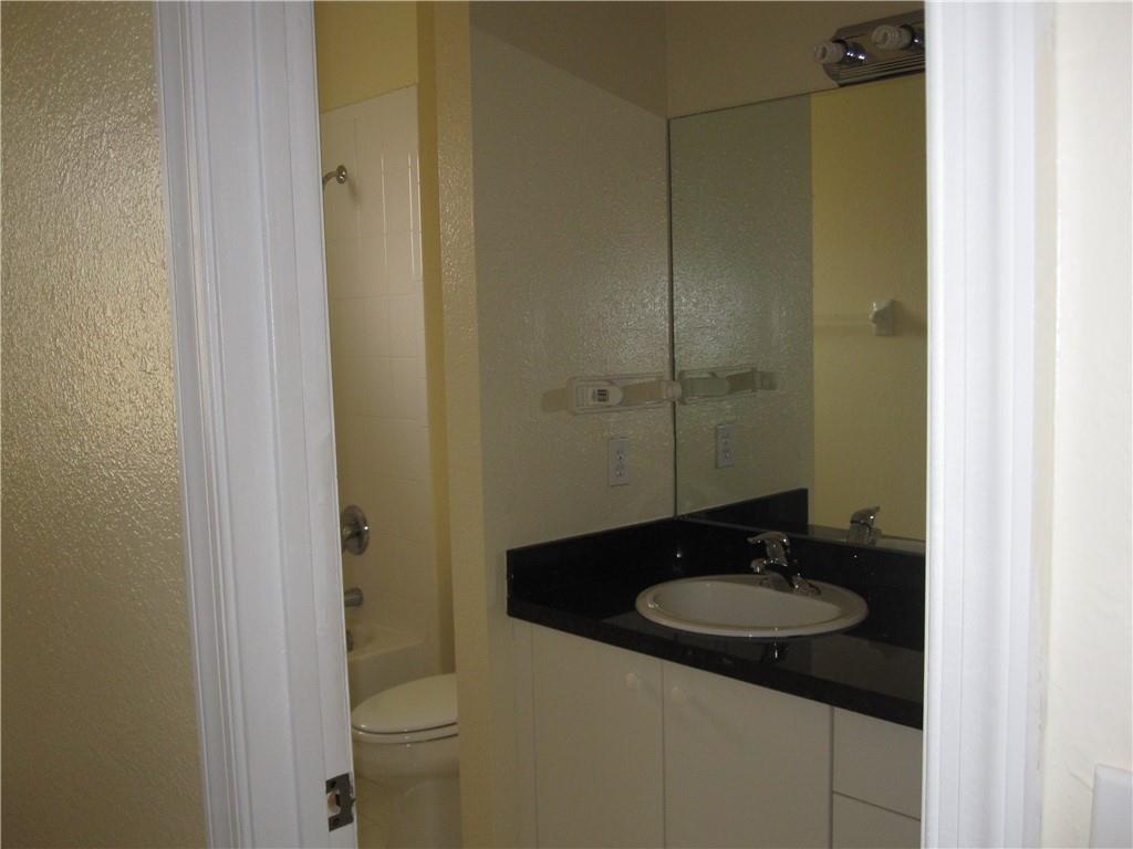 Aztec 167-19 B - Residential Lease