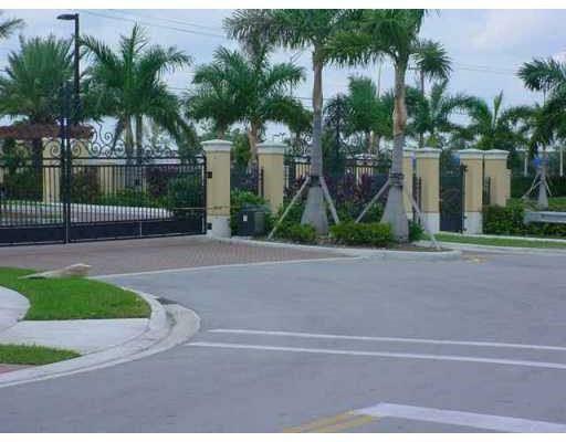 Aztec 167-19 B - Residential Lease