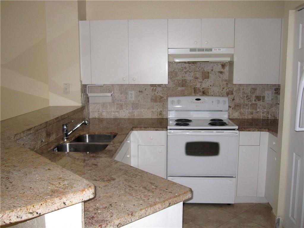 Aztec 167-19 B - Residential Lease