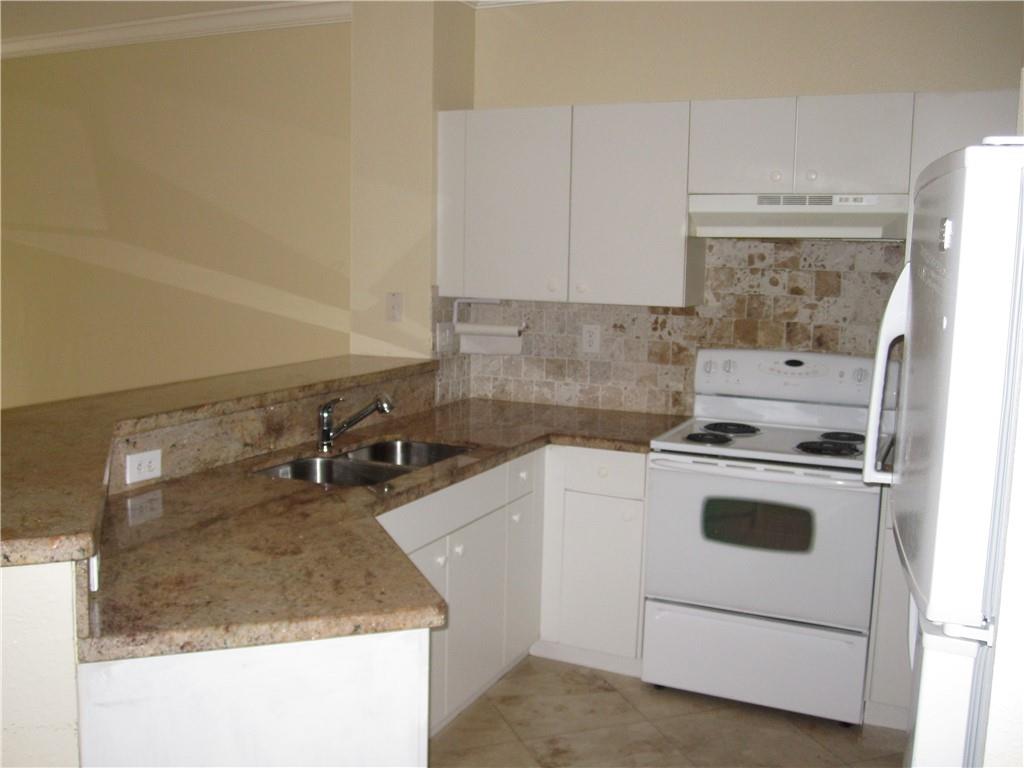 Aztec 167-19 B - Residential Lease