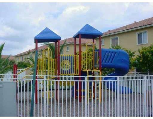 Aztec 167-19 B - Residential Lease