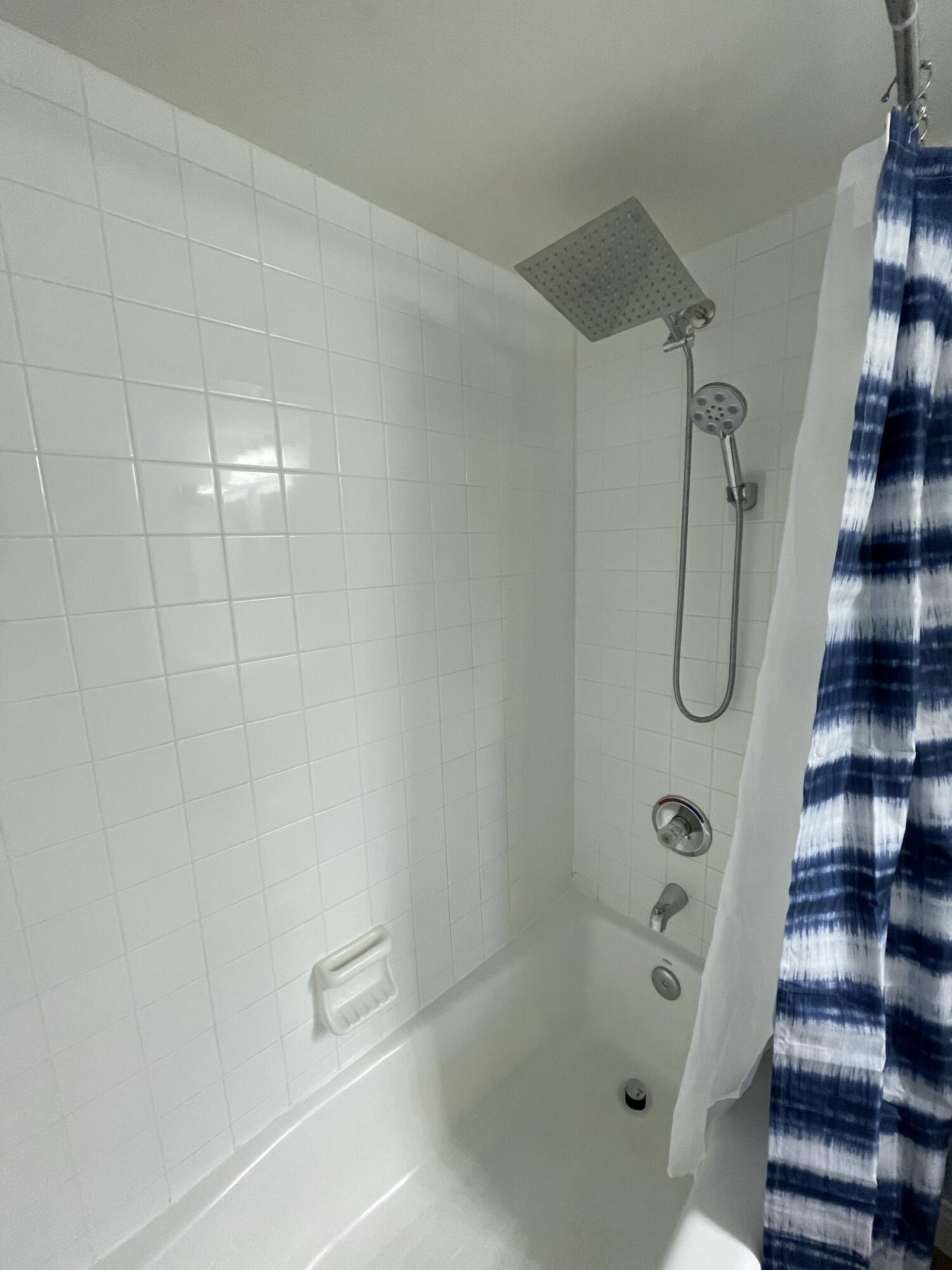 CAMPUS EDGE - Residential