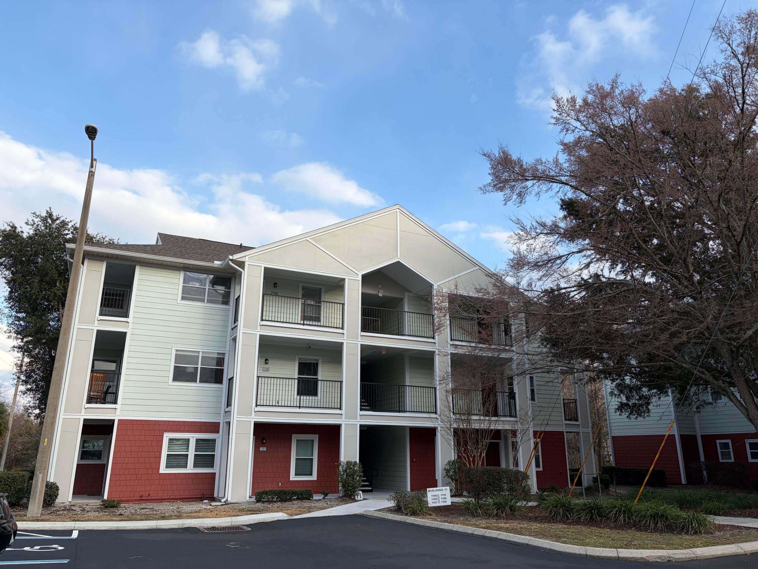 CAMPUS EDGE - Residential