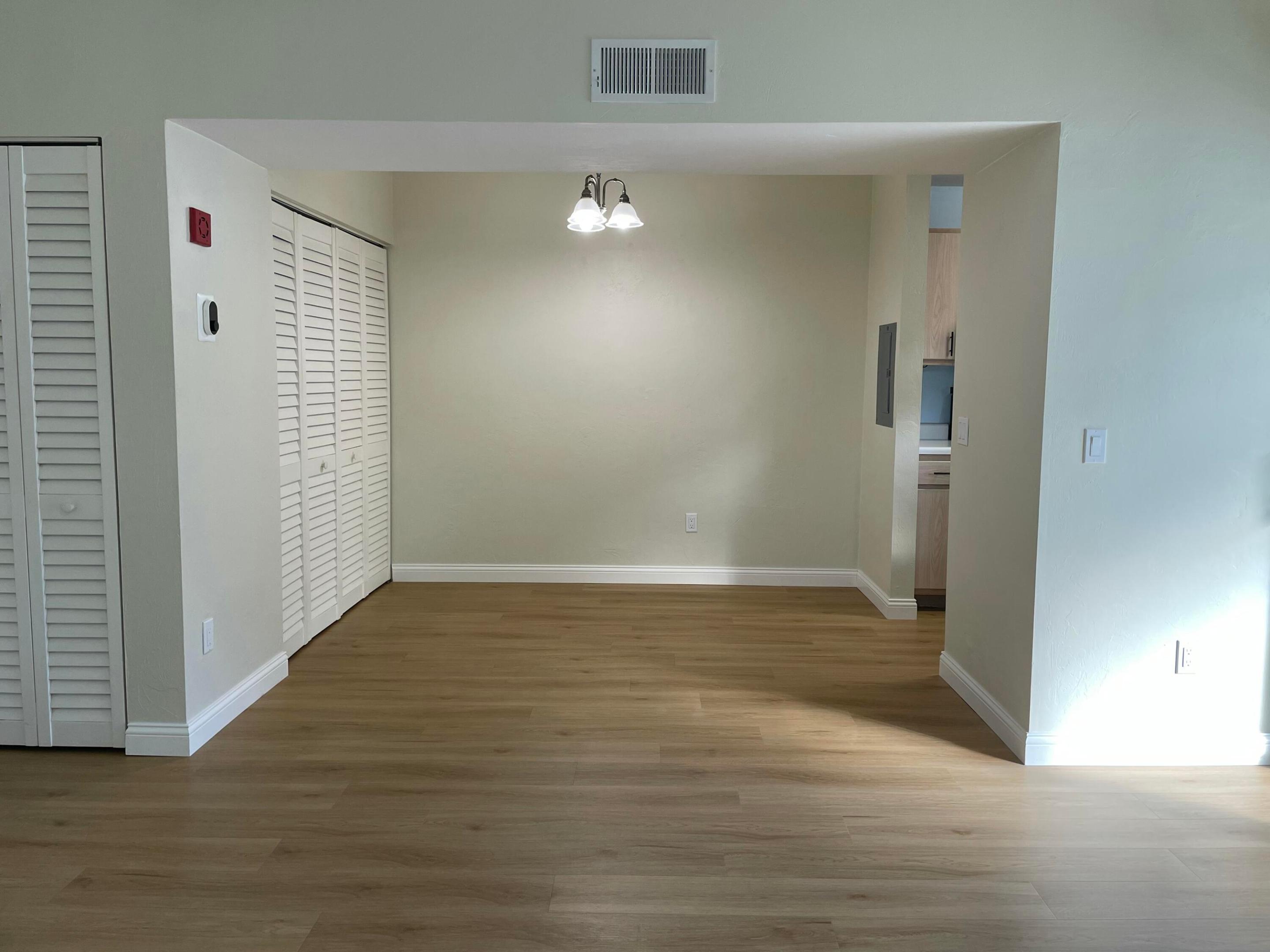 CAMPUS EDGE - Residential